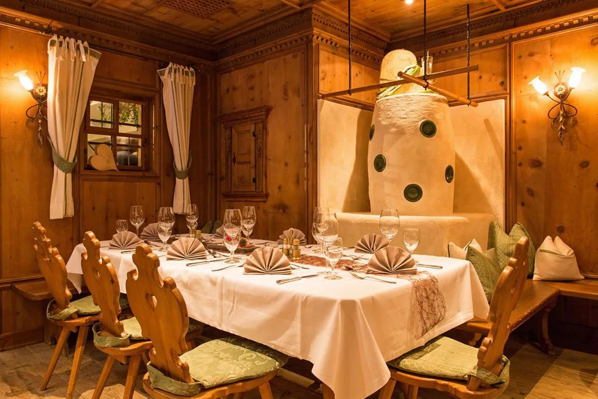 Restaurant/places to eat in Alpenrast Tyrol