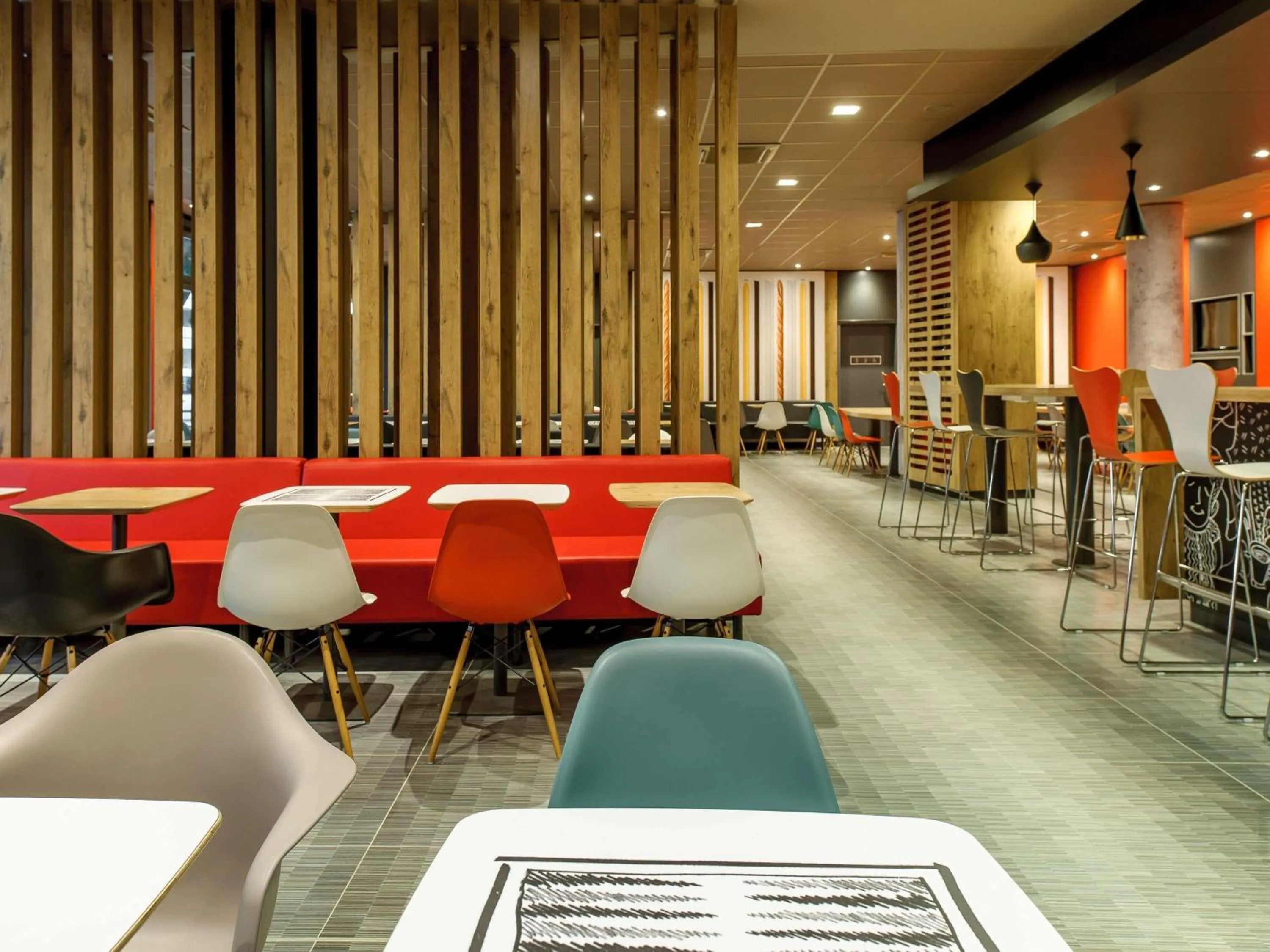 Breakfast in ibis Berlin Kurfuerstendamm - neu renoviert