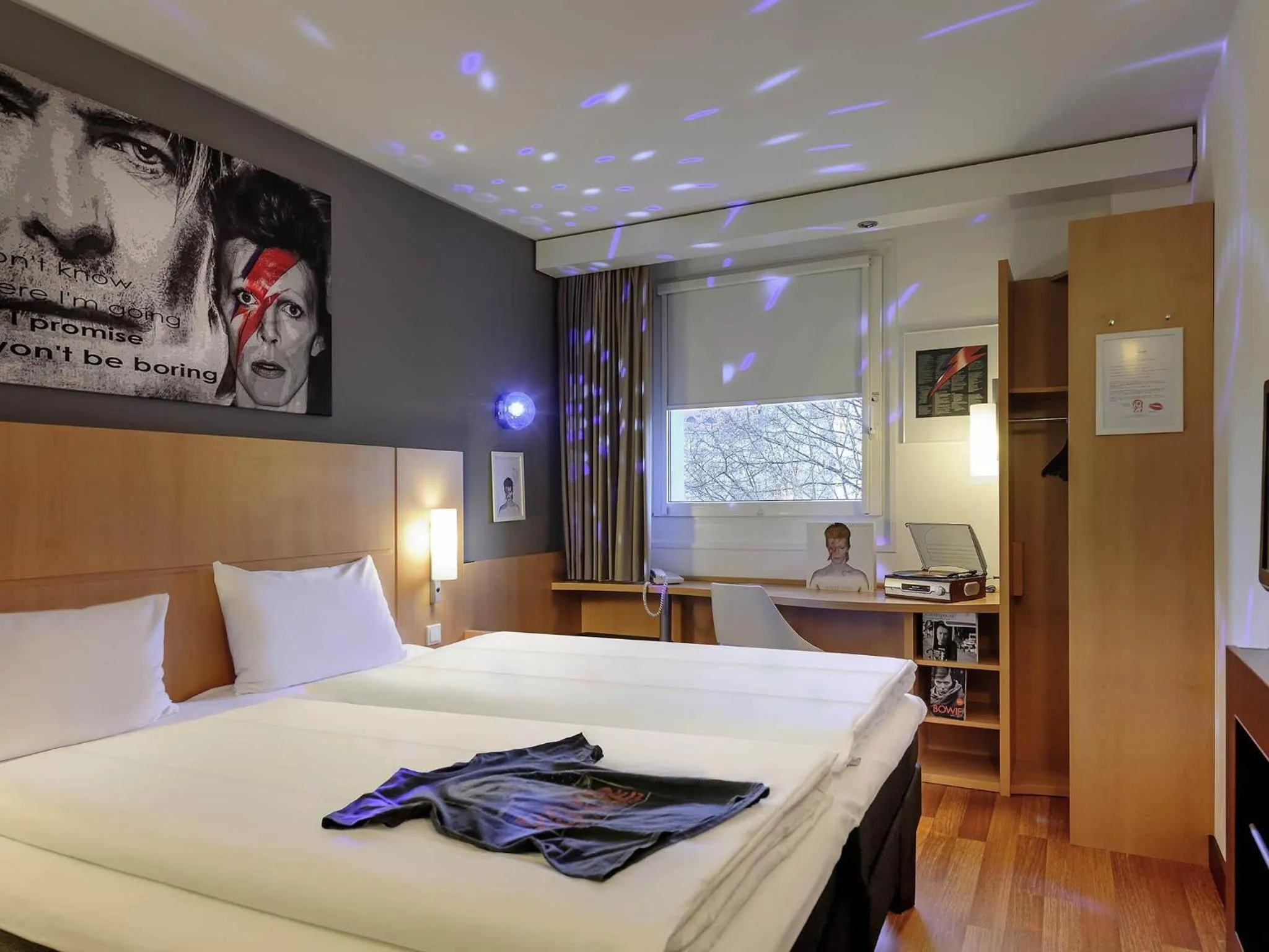 Bedroom, Bed in ibis Berlin Kurfuerstendamm - neu renoviert