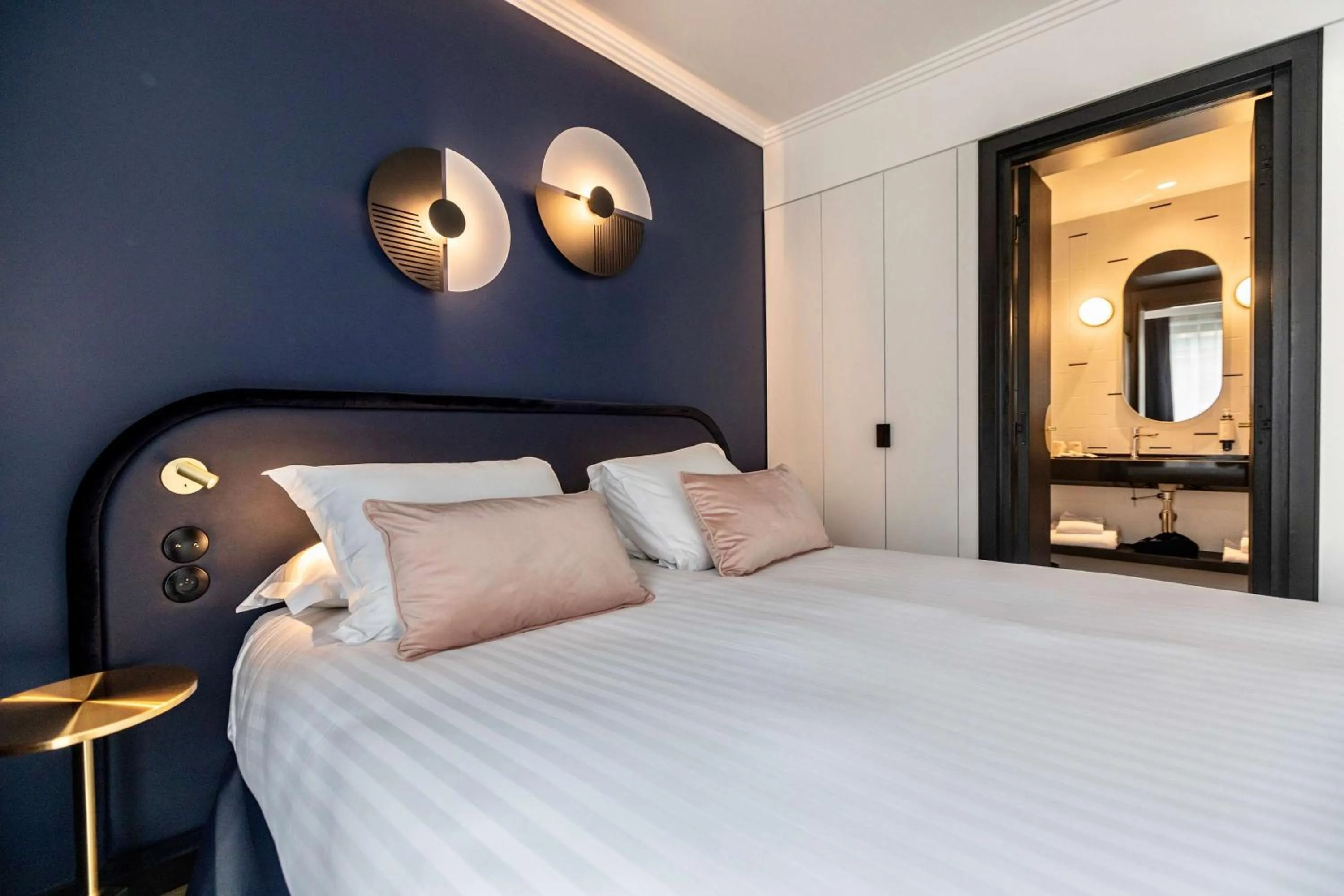 Bedroom, Bed in Best Western Plus Crystal, Hotel,Bar & Spa