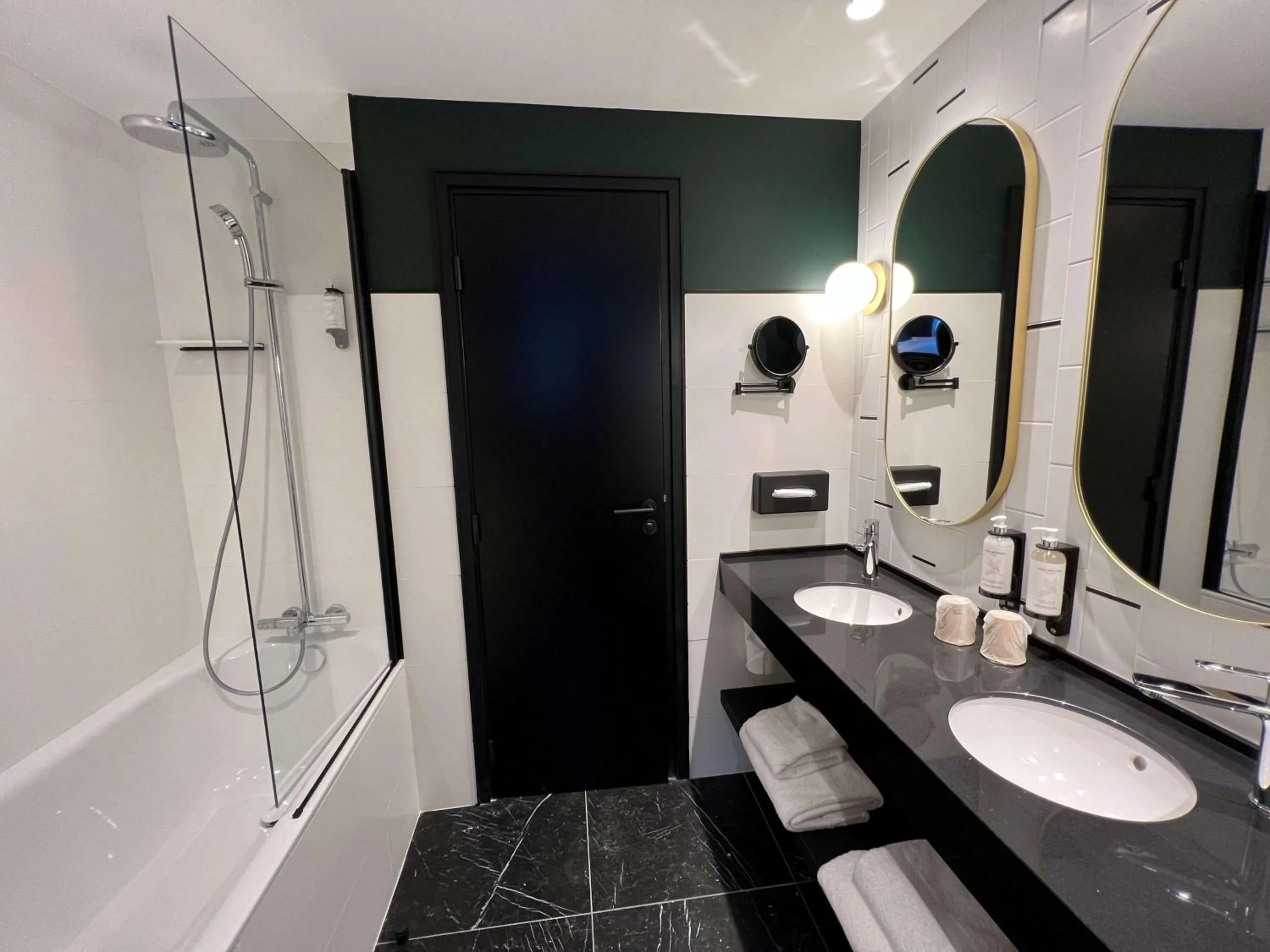 Bedroom in Best Western Plus Crystal, Hotel,Bar & Spa