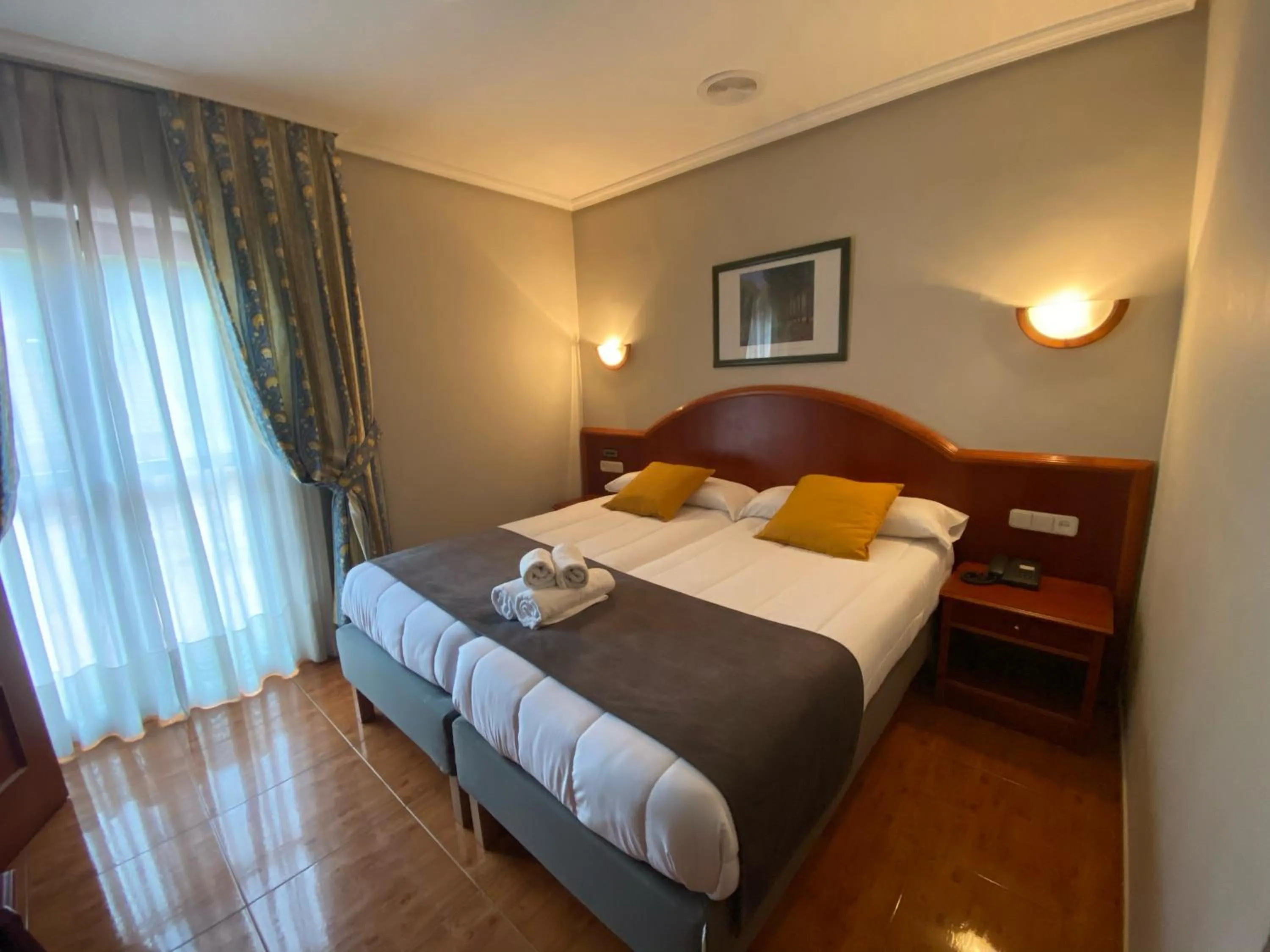 Bed in Hotel - Apartamentos Peña Santa