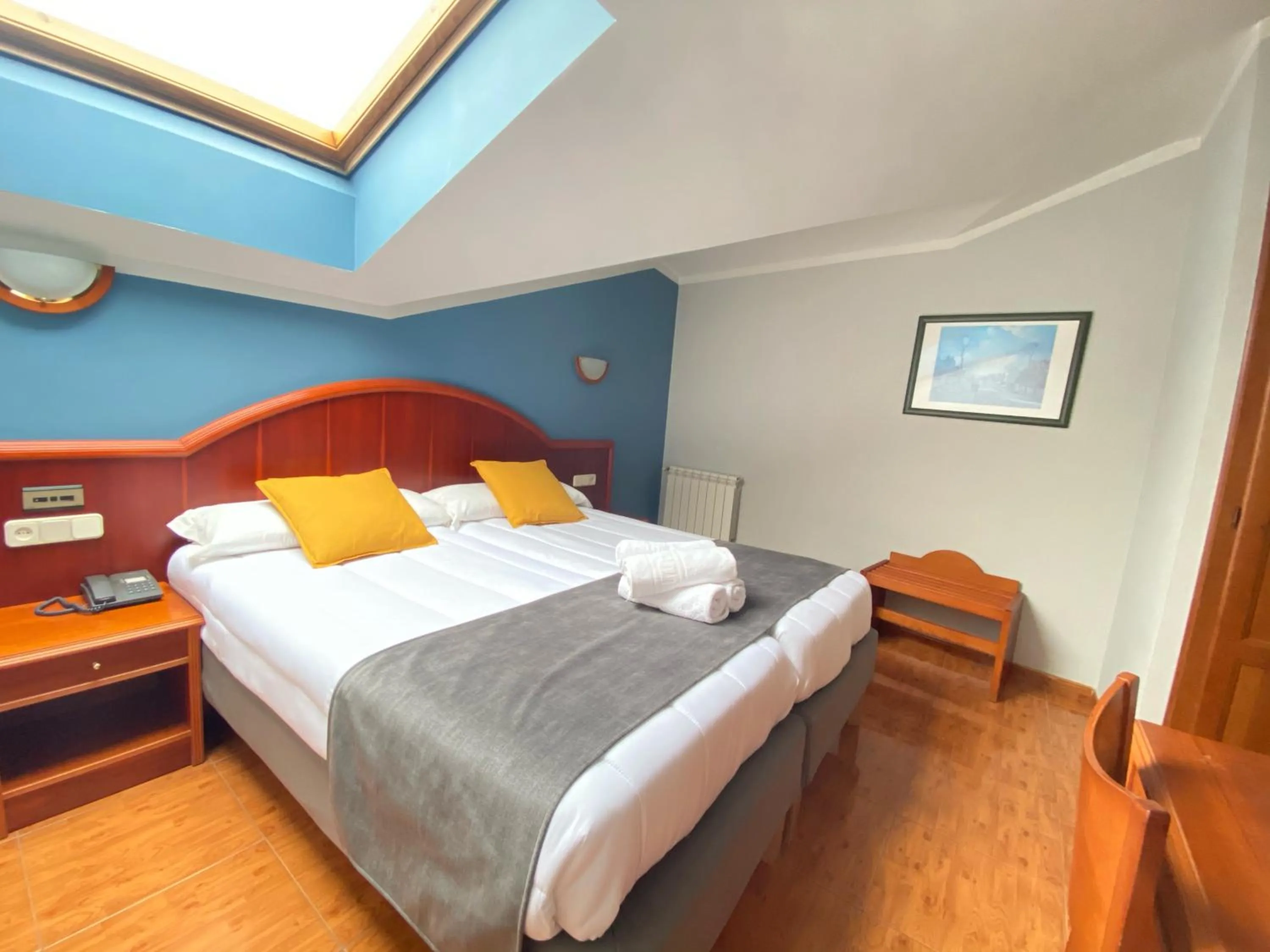 Bed in Hotel - Apartamentos Peña Santa