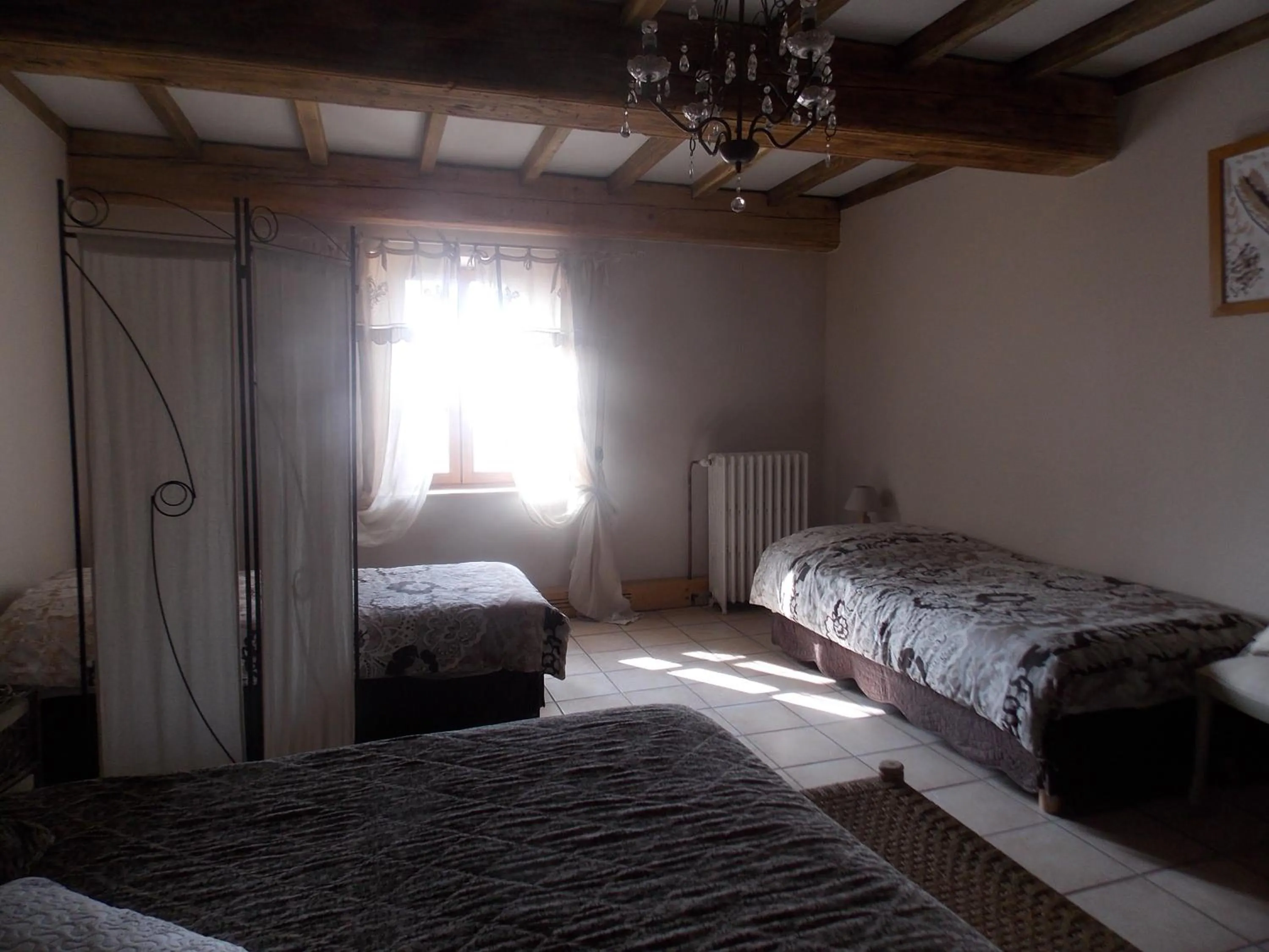 Photo of the whole room, Bed in A La Mare du Vieux Chêne