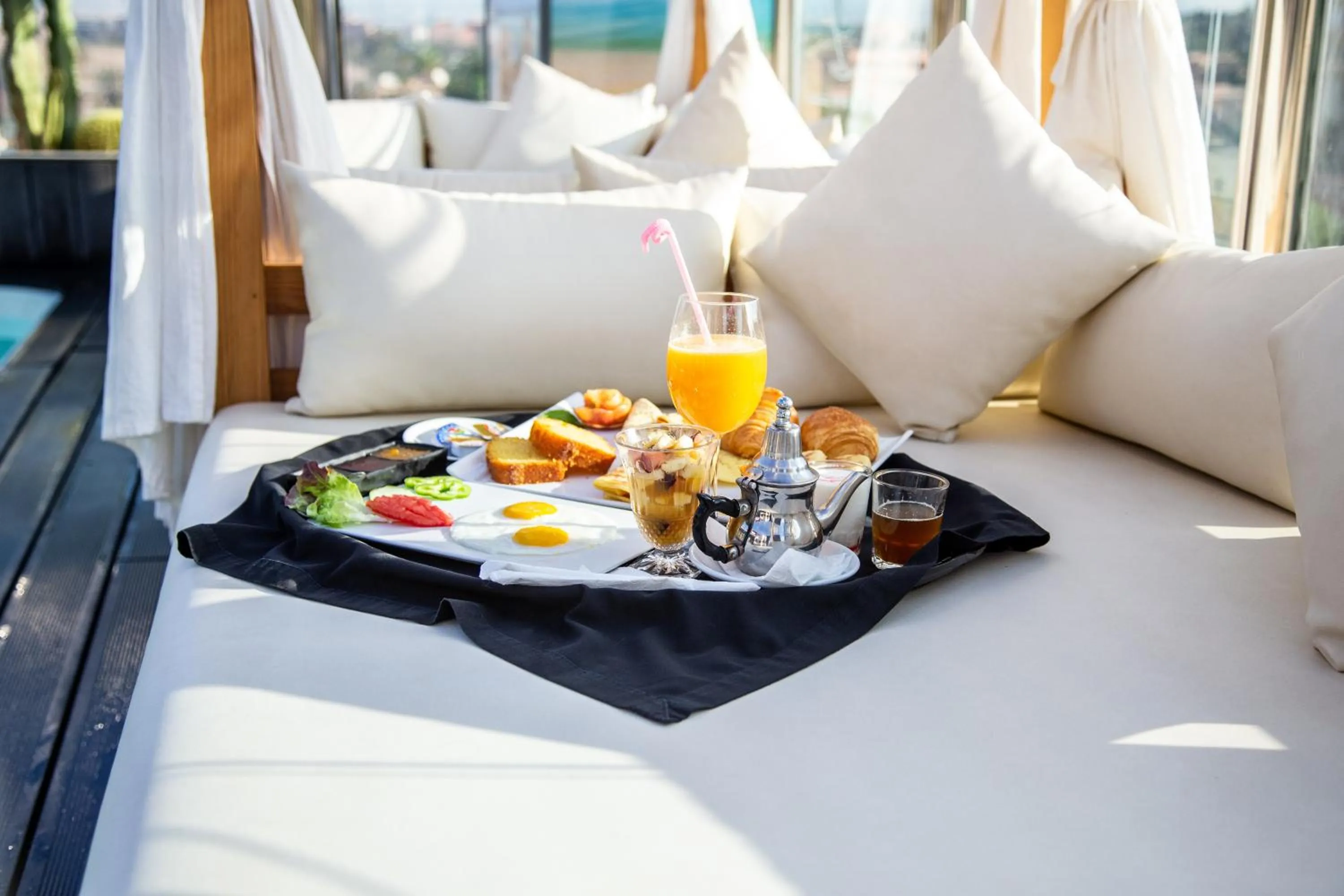 Food and drinks in Medina Loft & Spa