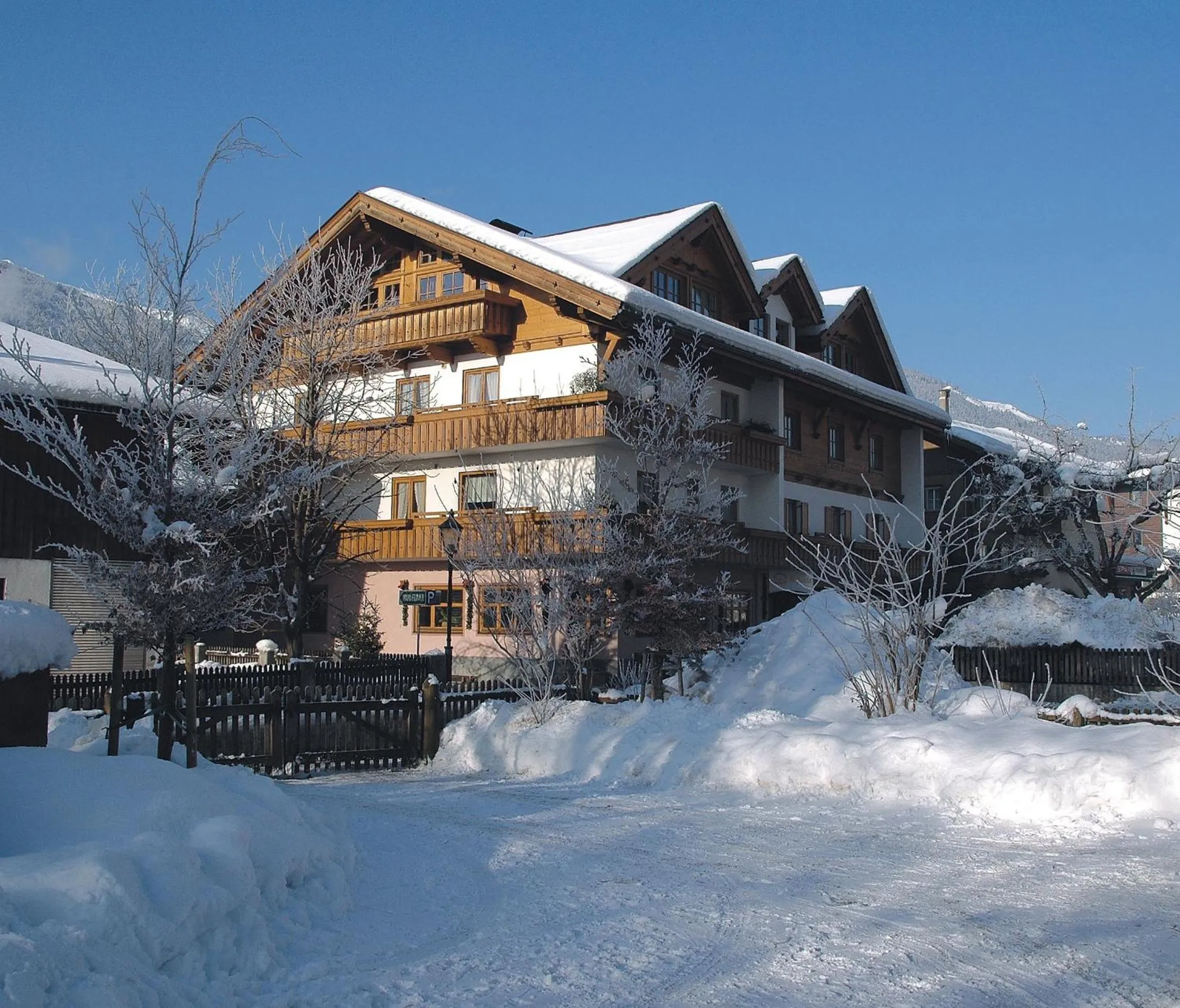 Facade/entrance in La Pasta Hotel Restaurant