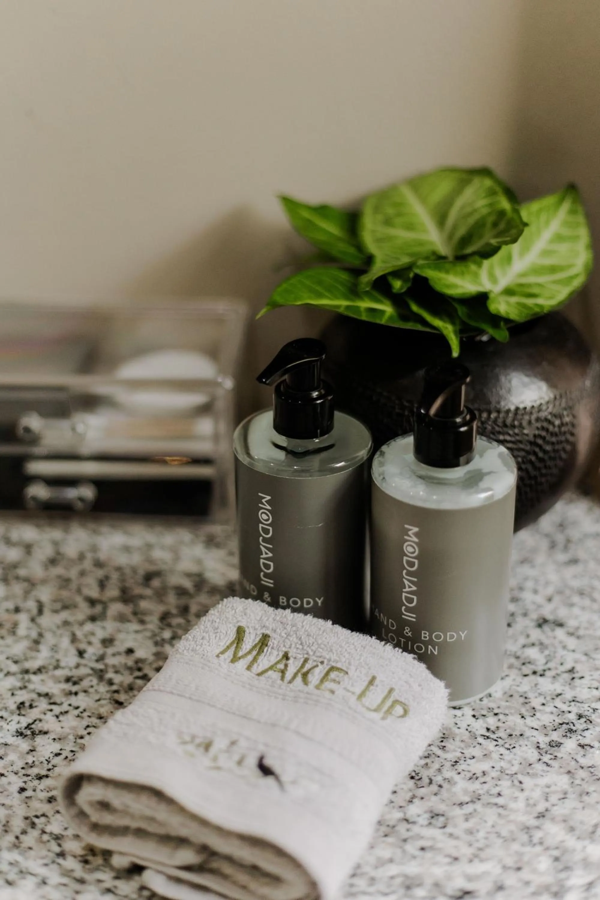 Bathroom in iGwalagwala Guest House
