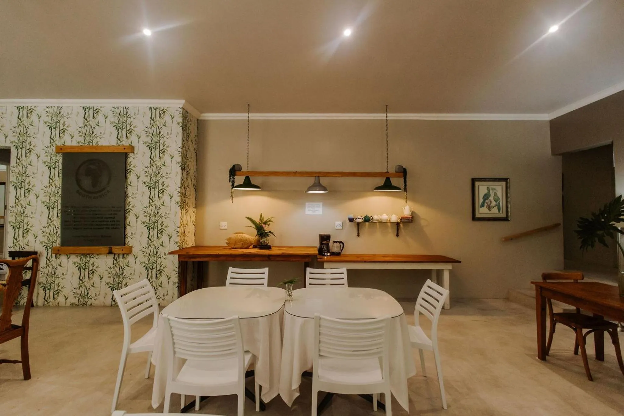 Living room in iGwalagwala Guest House