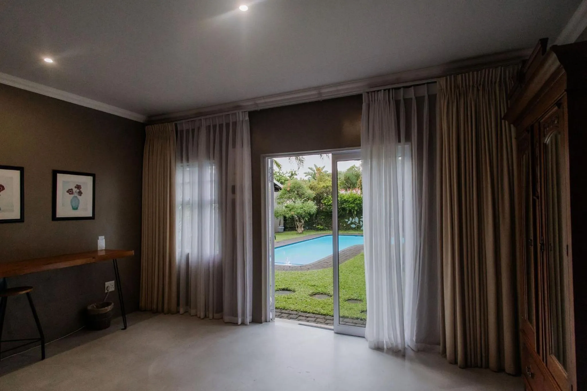 Pool view in iGwalagwala Guest House