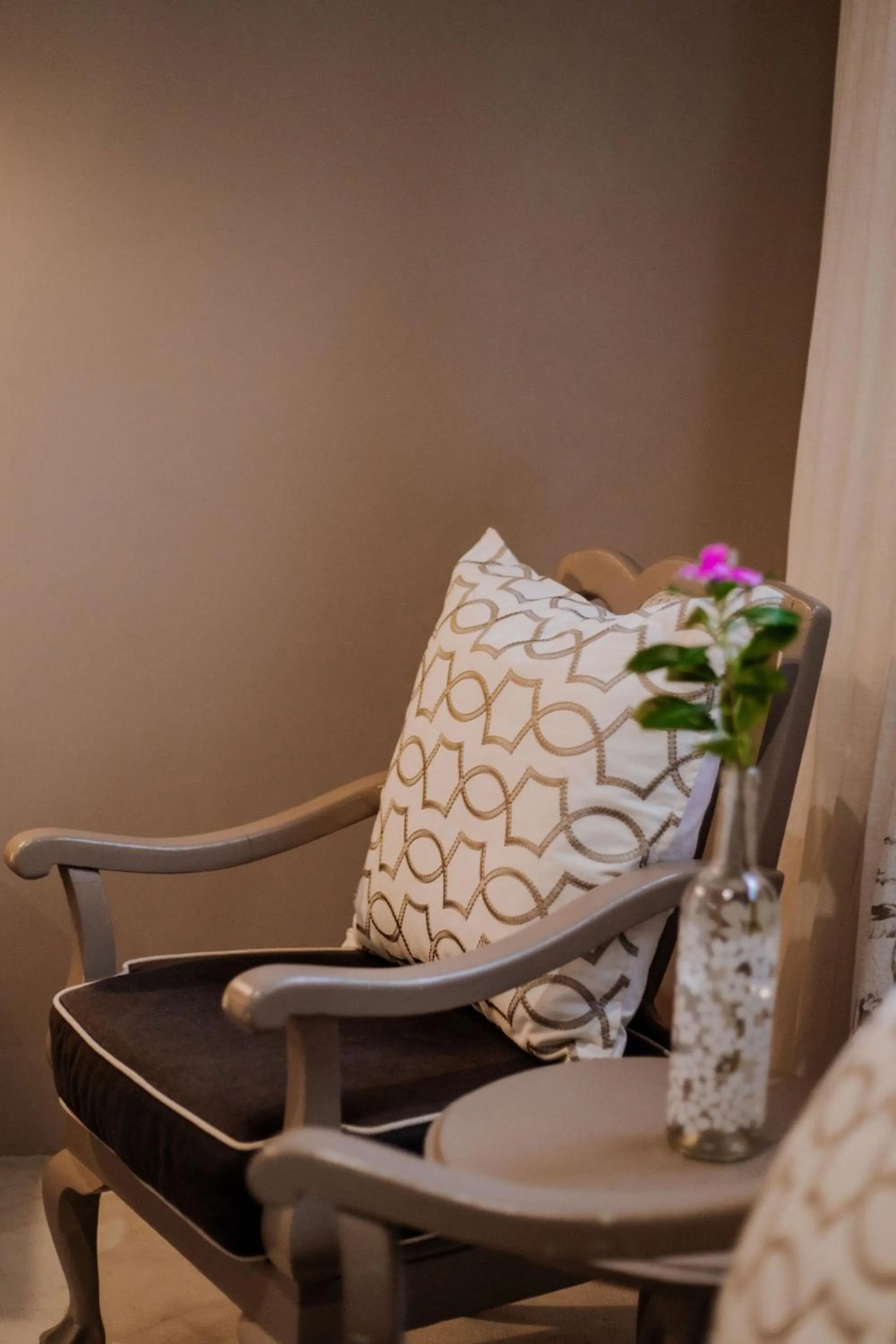 Decorative detail in iGwalagwala Guest House