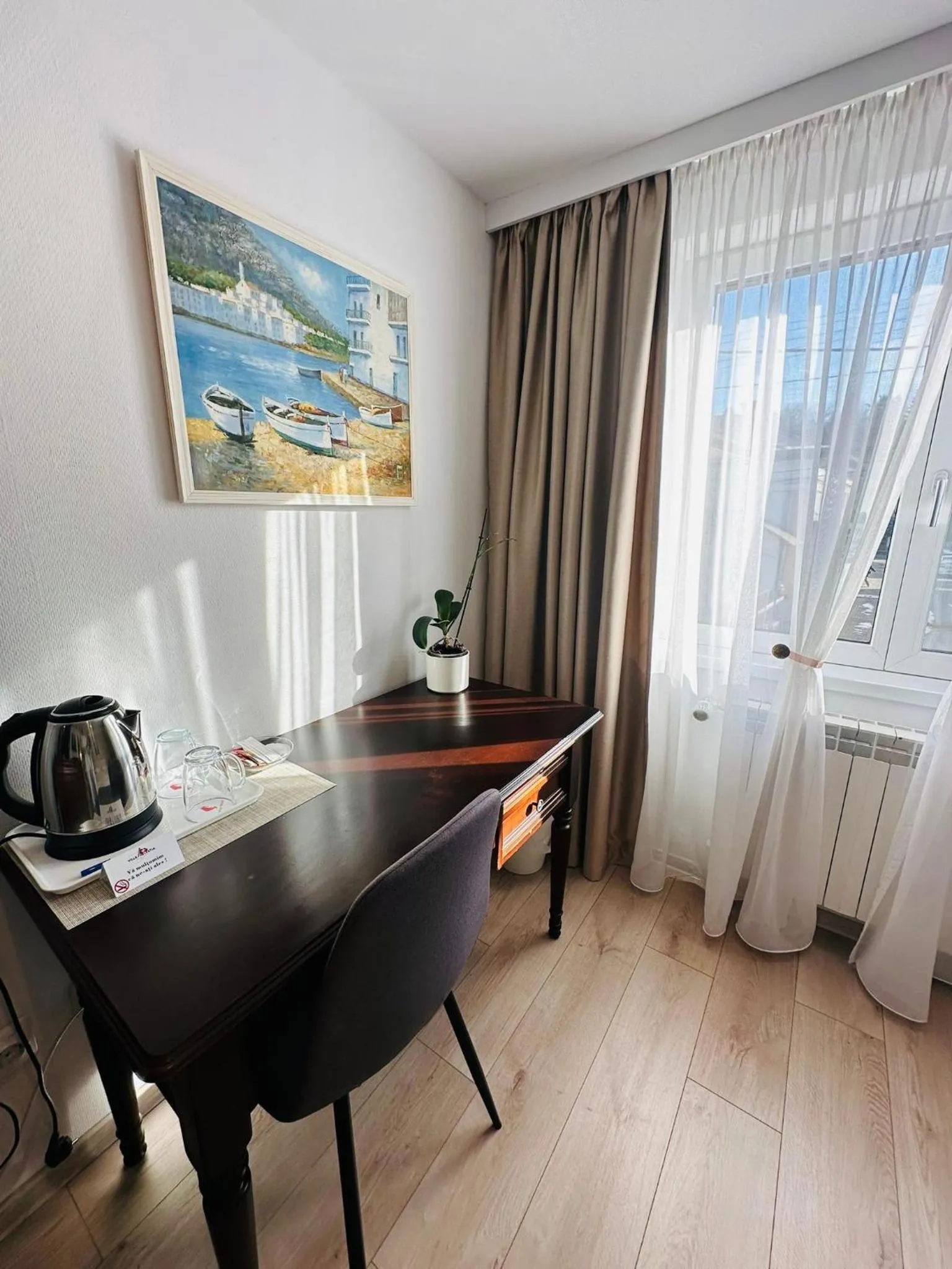 Photo of the whole room in Villa Helvetia