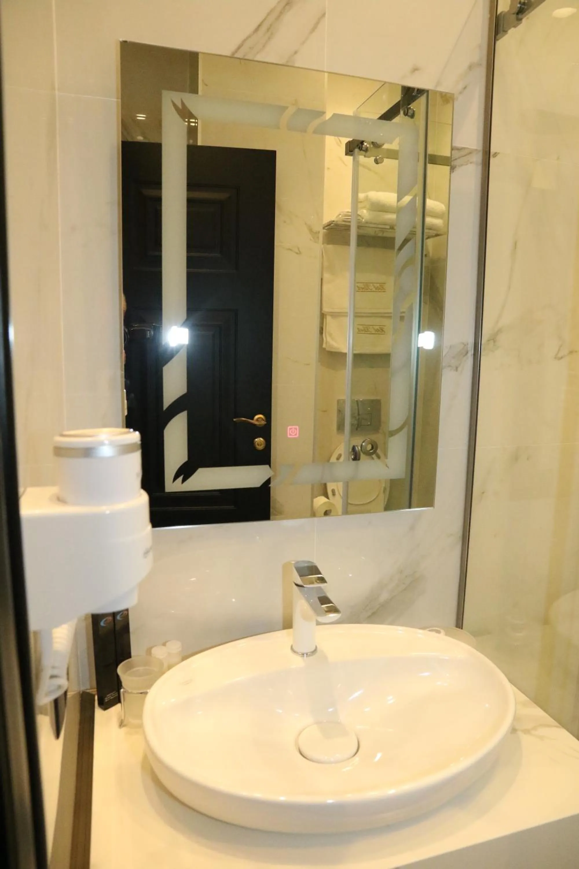 Bathroom in Hotel Kloest