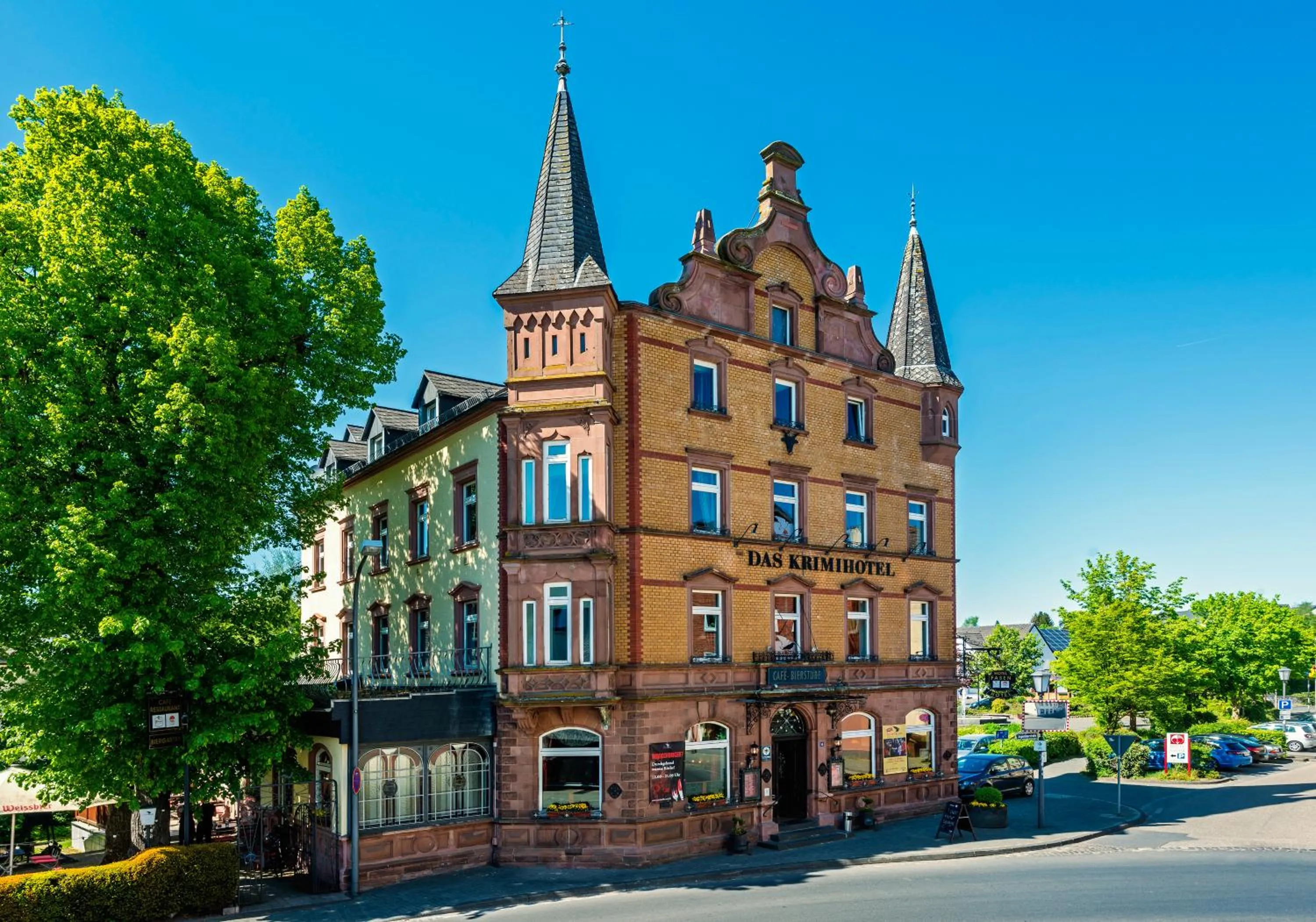Property building in EIFELkrimihotel