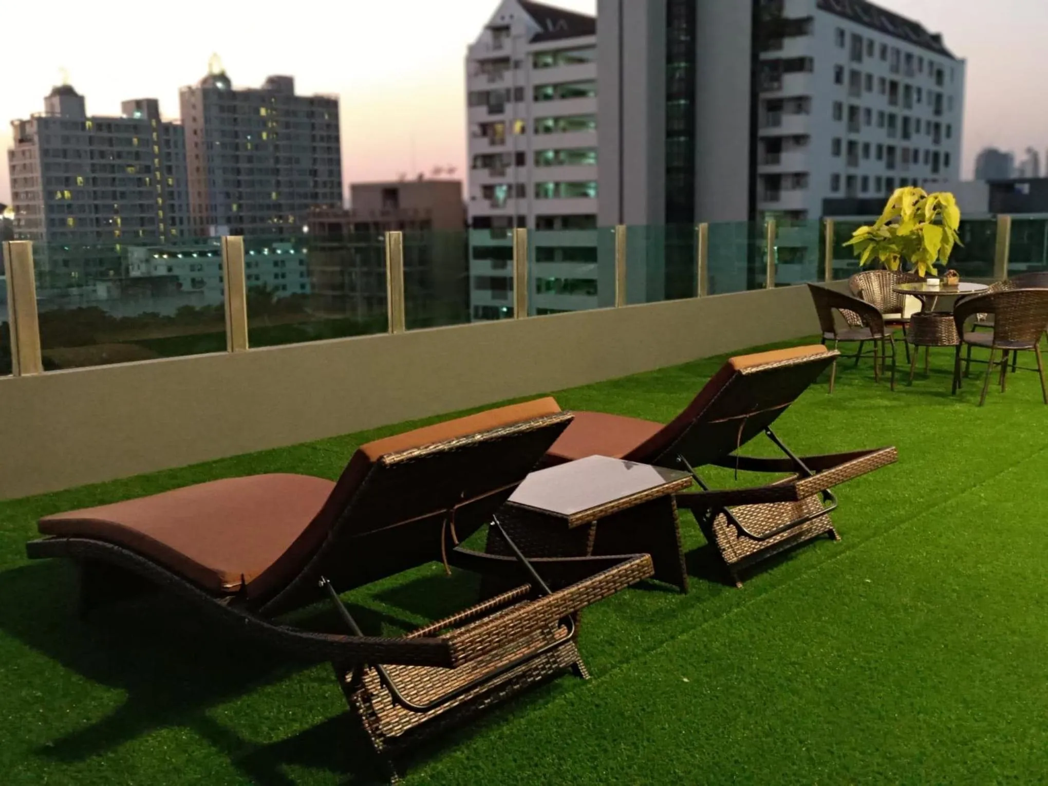 Area and facilities in The Qube fifty Hotel