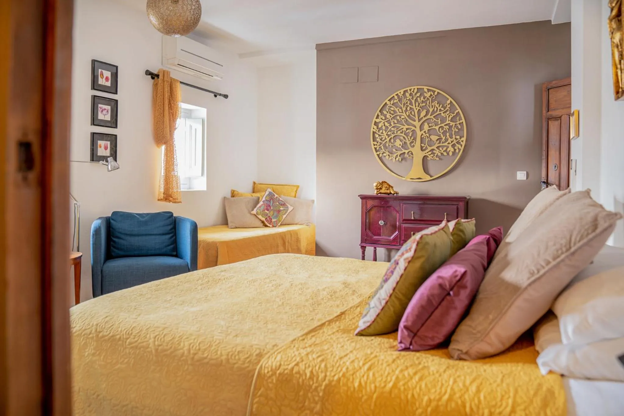 Photo of the whole room, Bed in Casa Aire de Lecrin