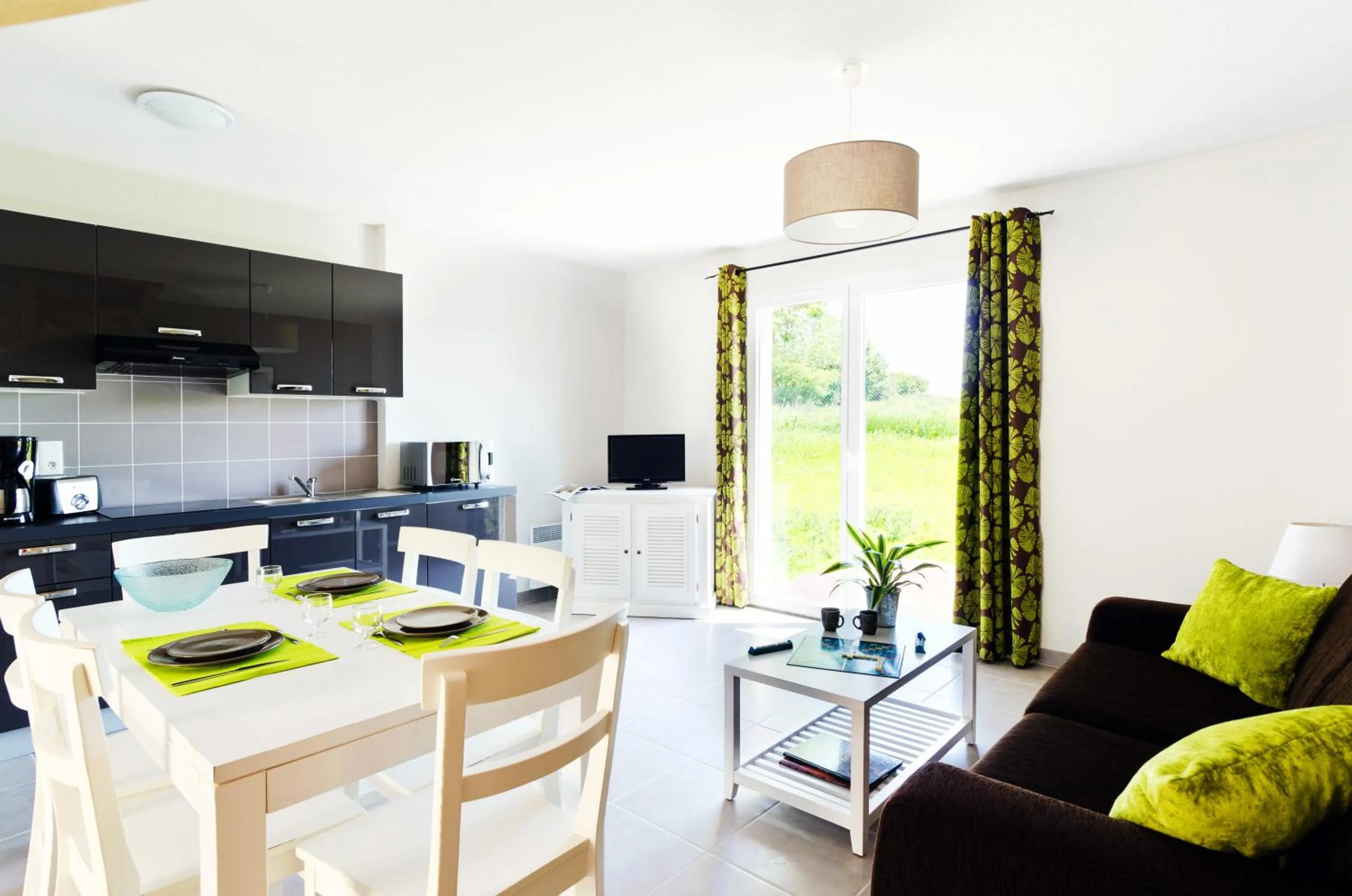 Kitchen or kitchenette in Résidence Goélia Le Domaine des Mauriers