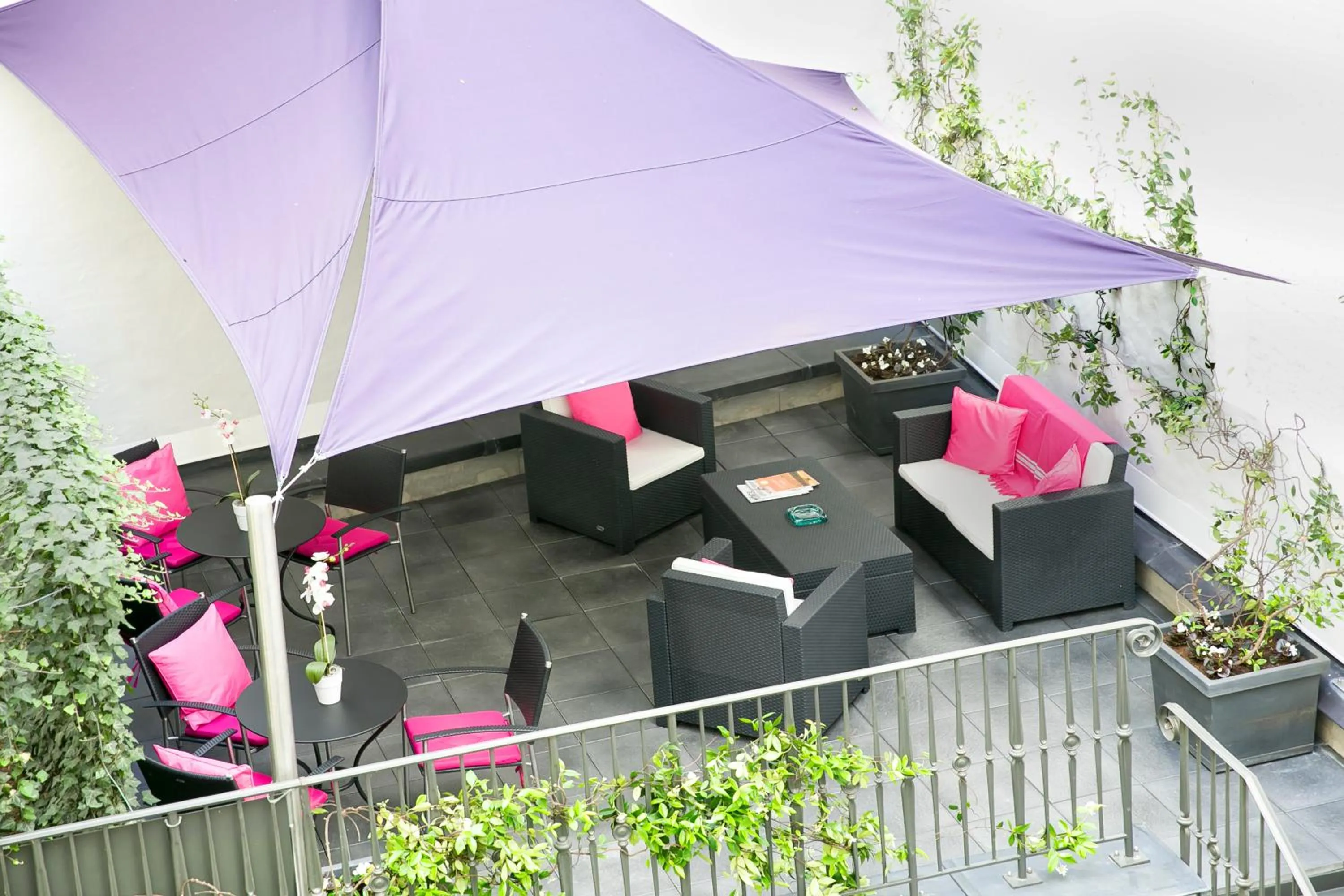 Balcony/Terrace in Hôtel Le Bellechasse Saint-Germain