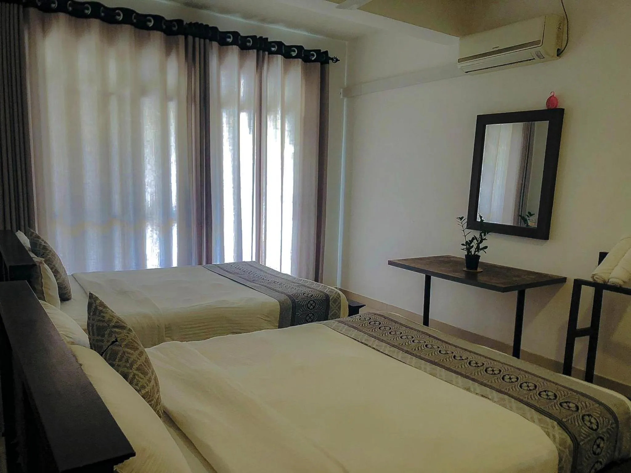 Bedroom, Bed in 49 Ella