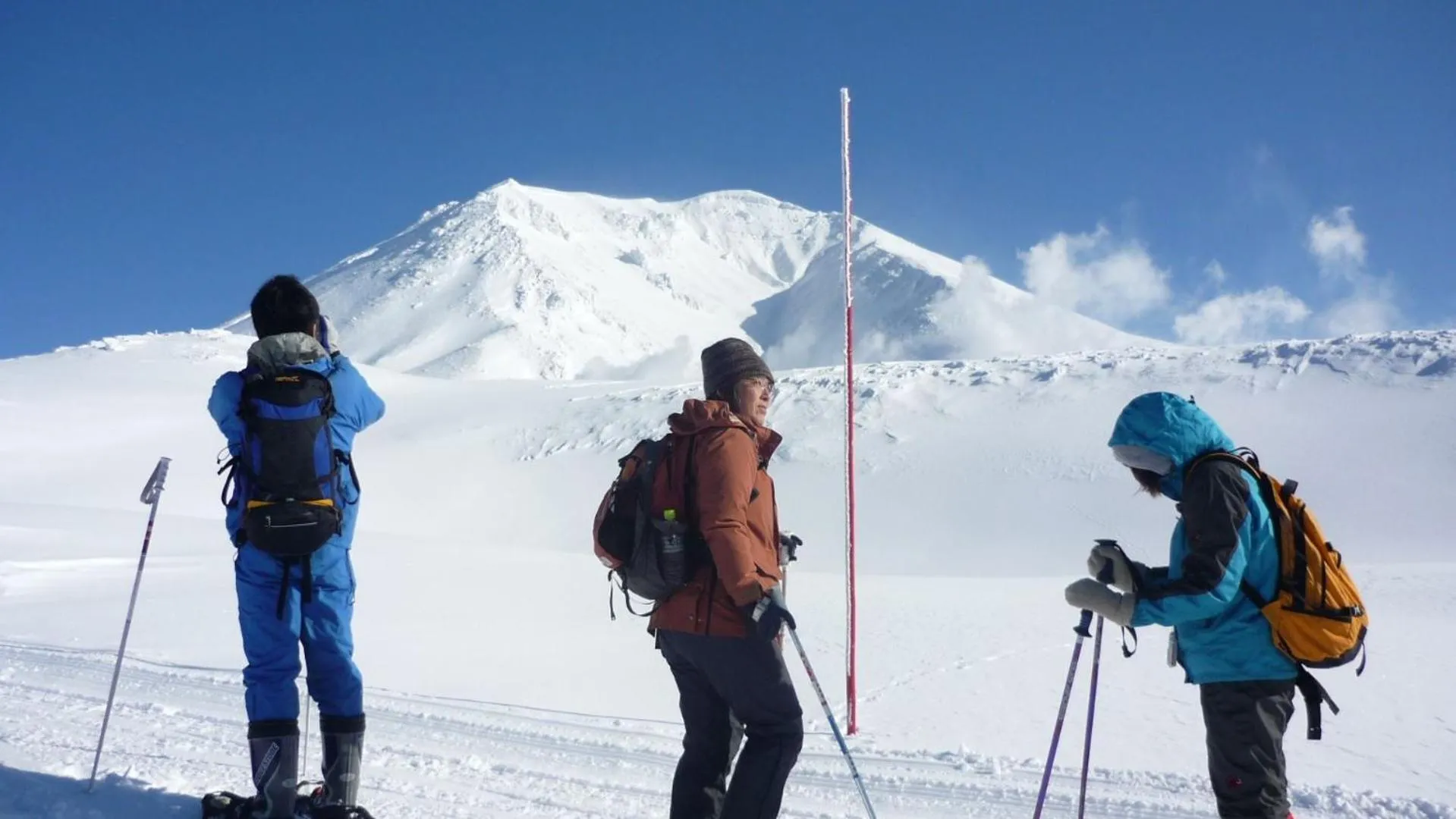 Skiing in The Peak Villa Suite Hokkaido