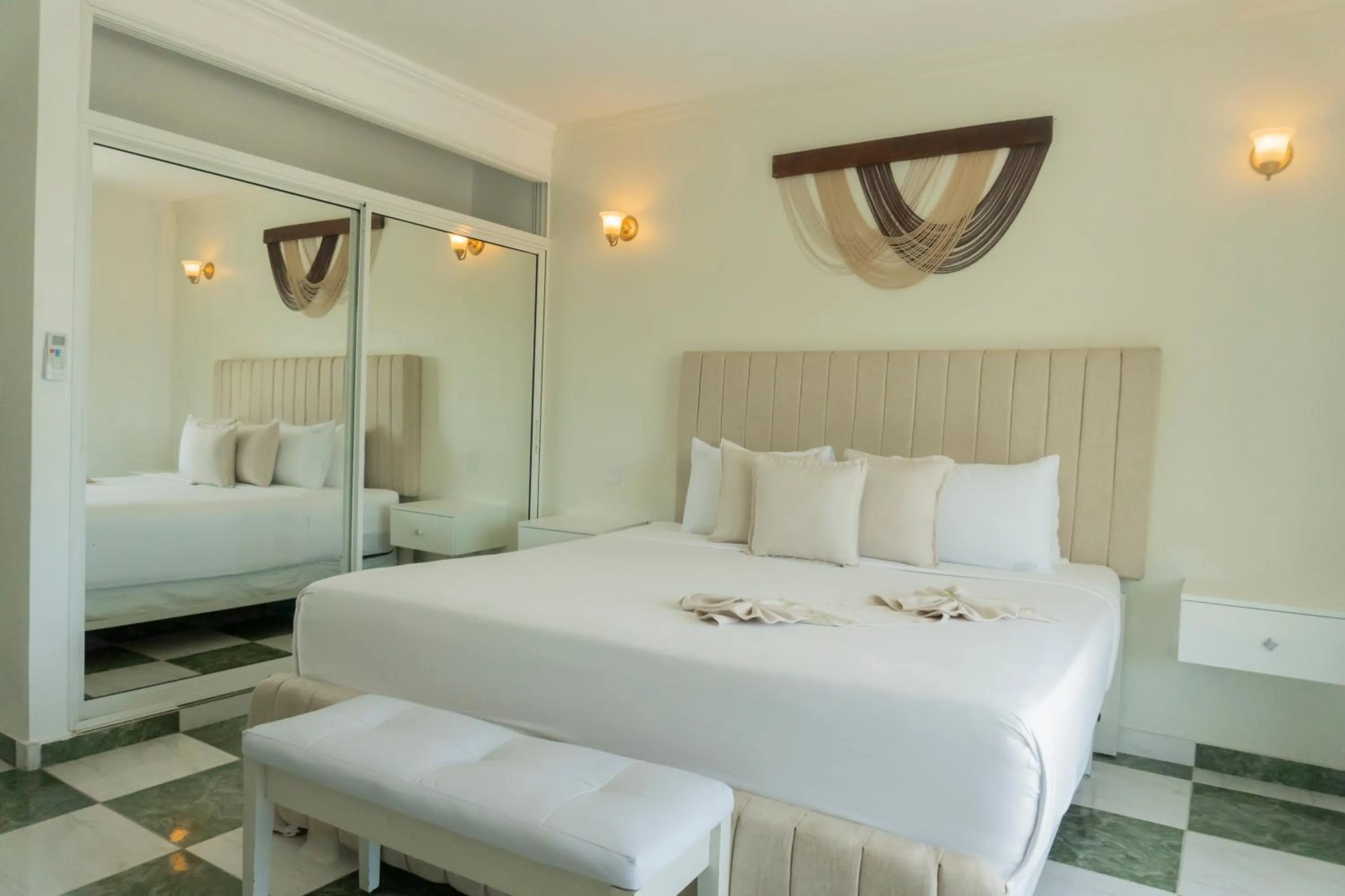 wardrobe, Bed in Green Coast Hotel