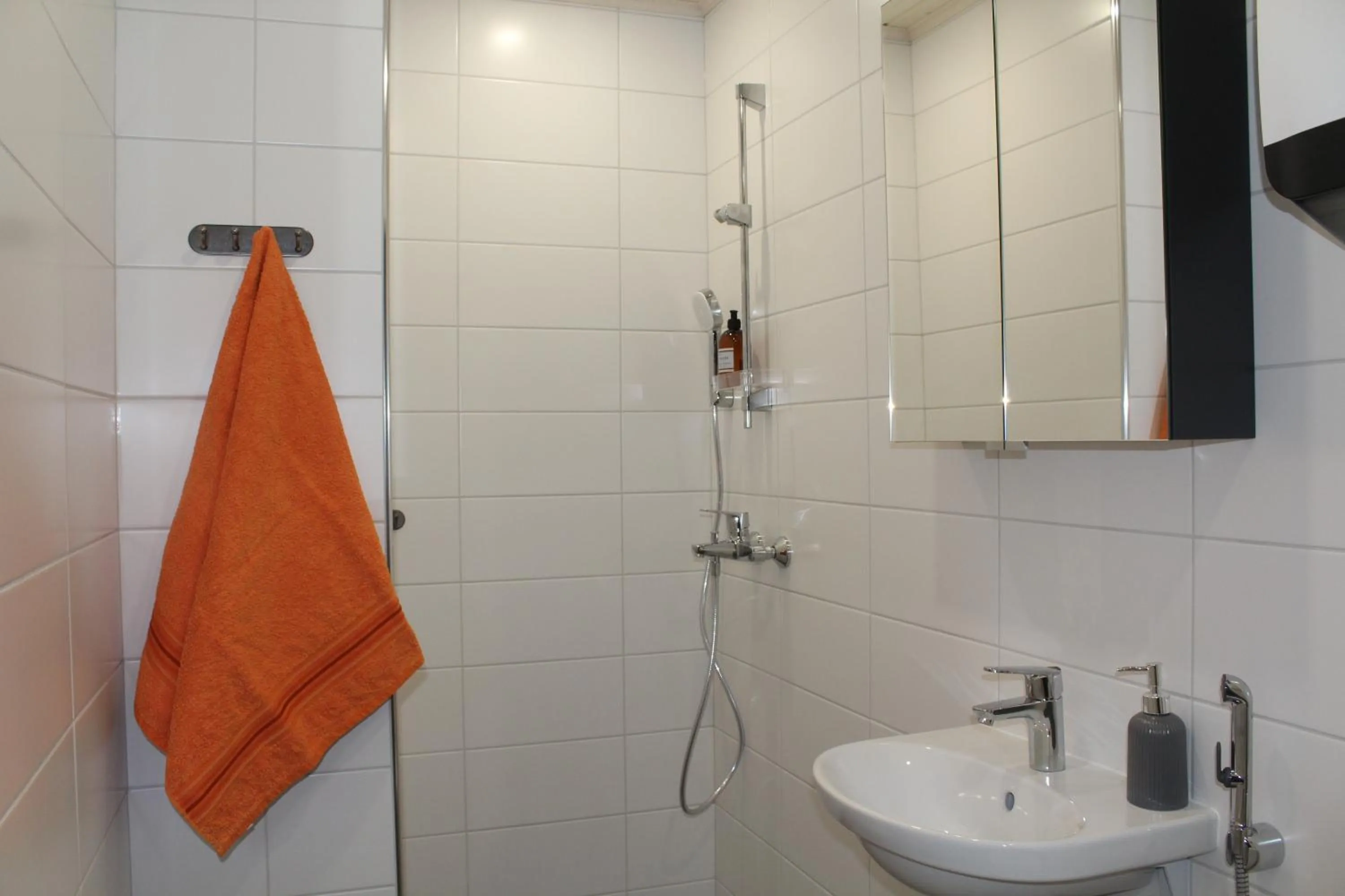 Property building in Labbnäs Semesterhem, Radhuset