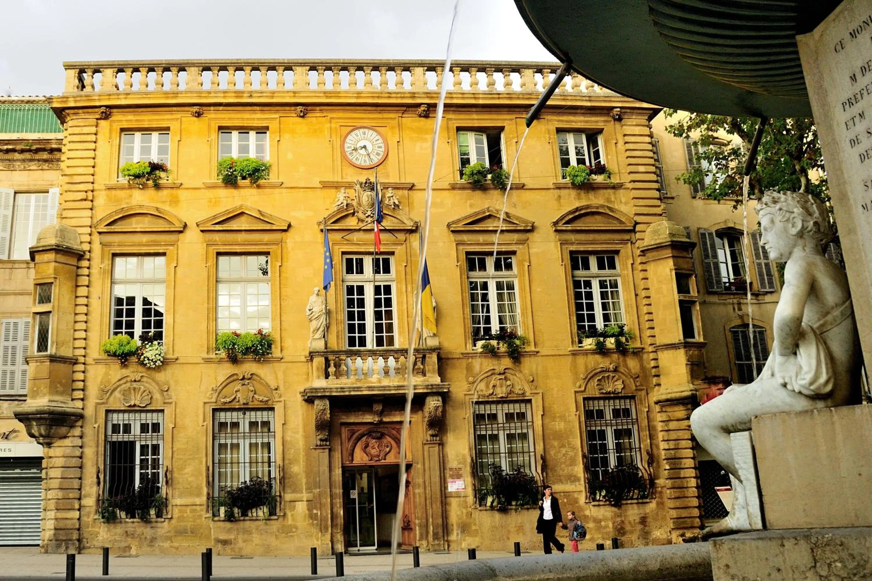 Property building in Logis Hotel du Midi