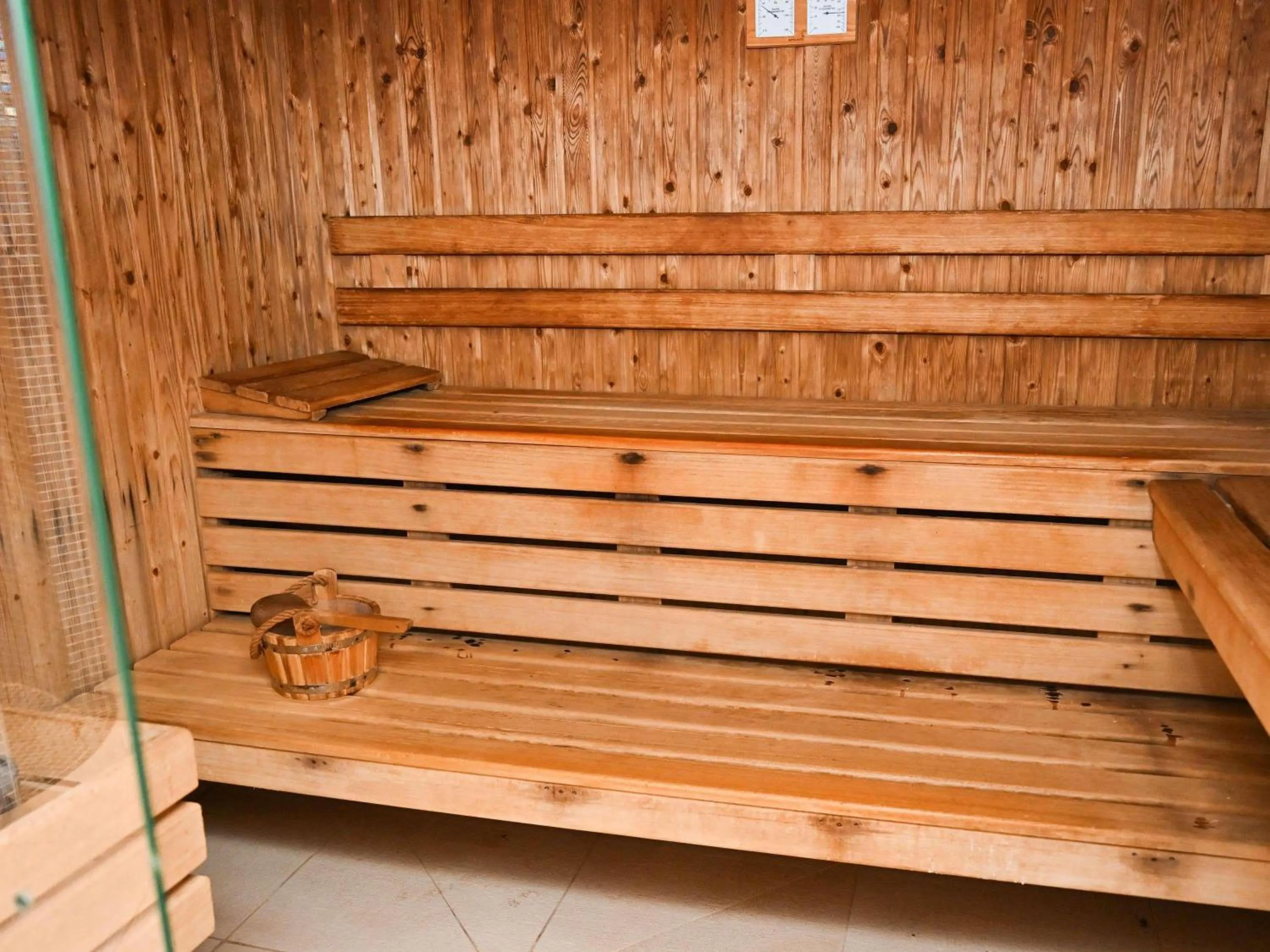 Spa and wellness centre/facilities in Mercure Brignoles Golf de Barbaroux & Spa