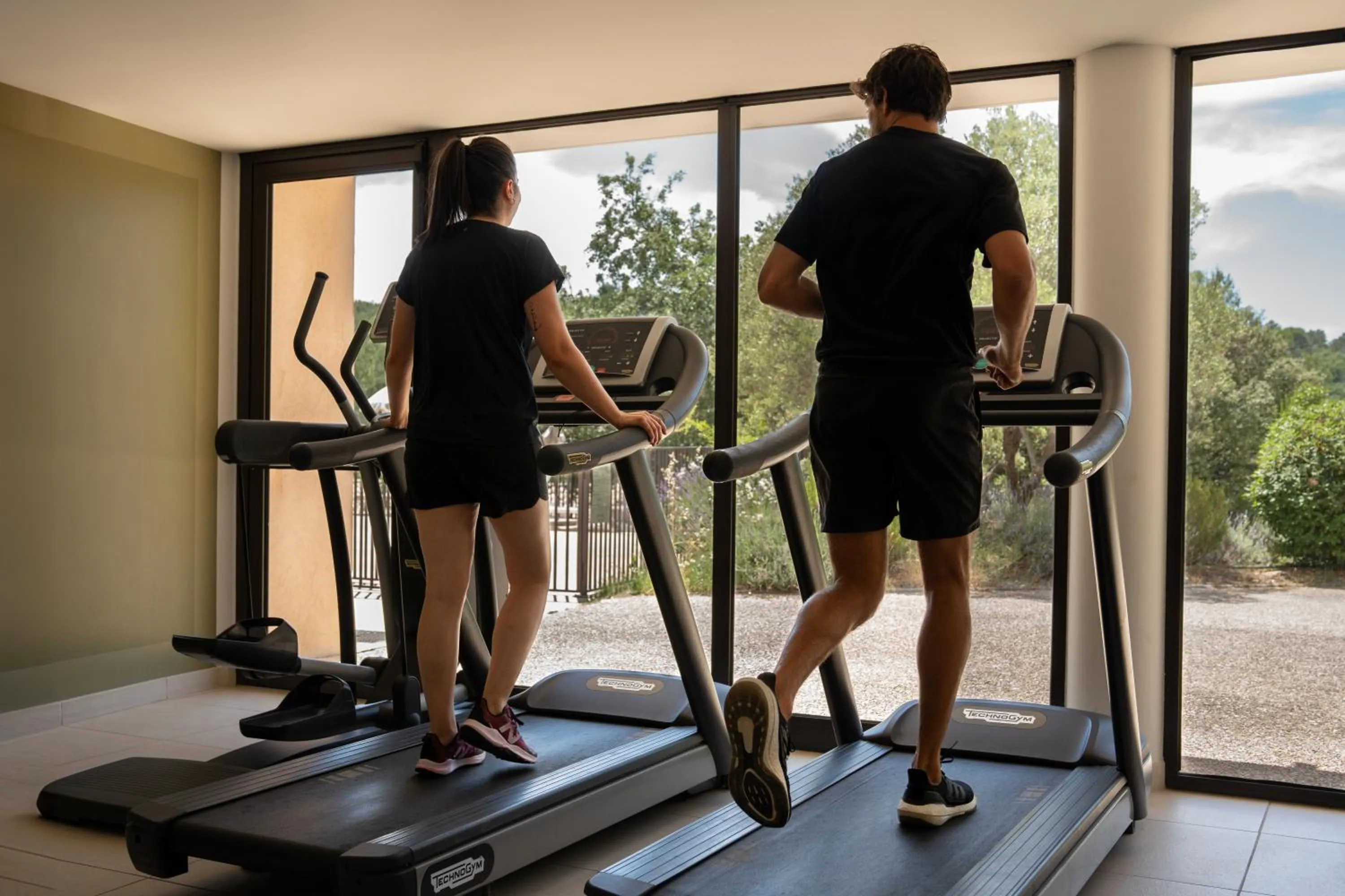 Fitness centre/facilities in Mercure Brignoles Golf de Barbaroux & Spa