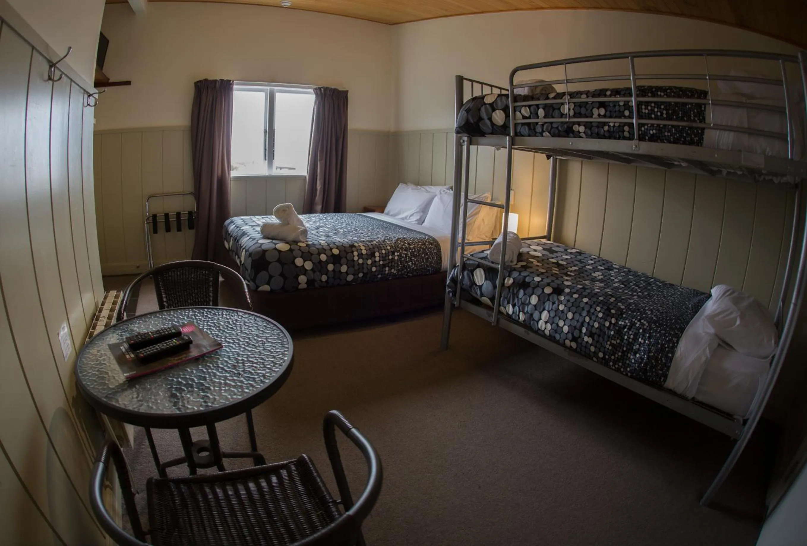 Shower, Bed in Kings Ohakune