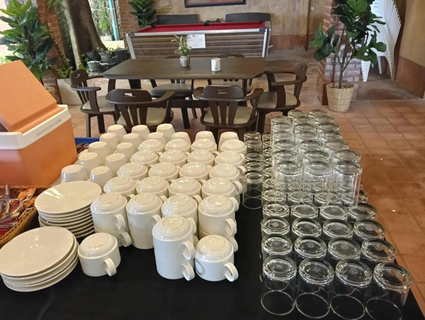 Breakfast in Flora I Talay