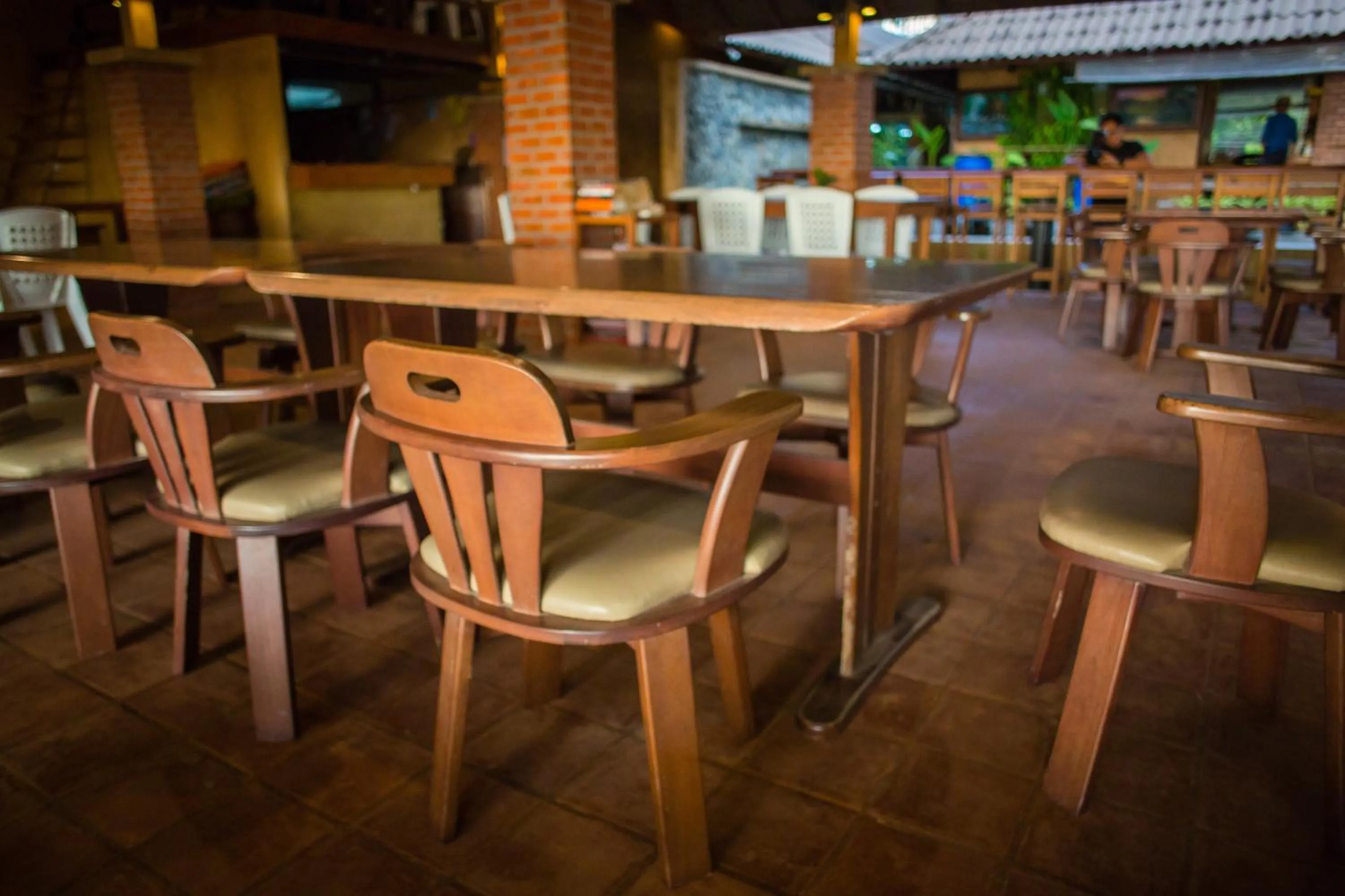 Restaurant/places to eat in Flora I Talay