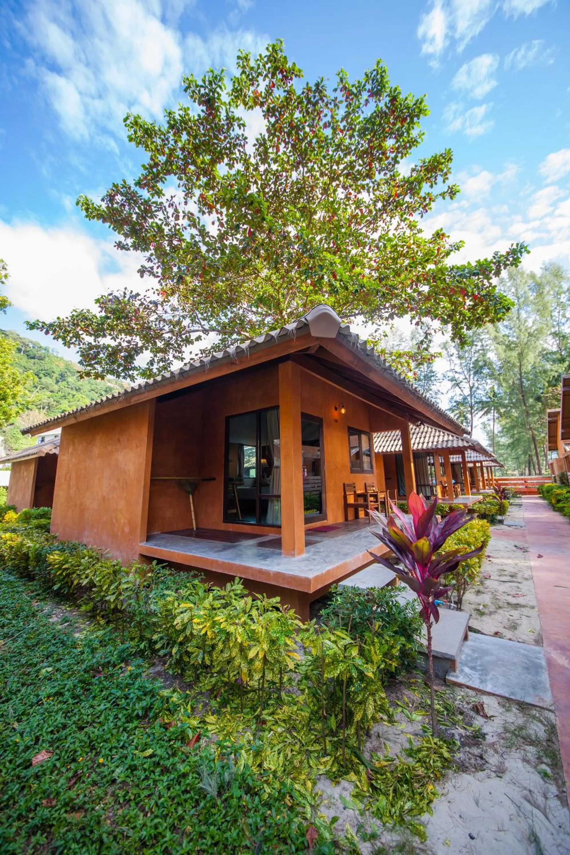 Property building in Flora I Talay