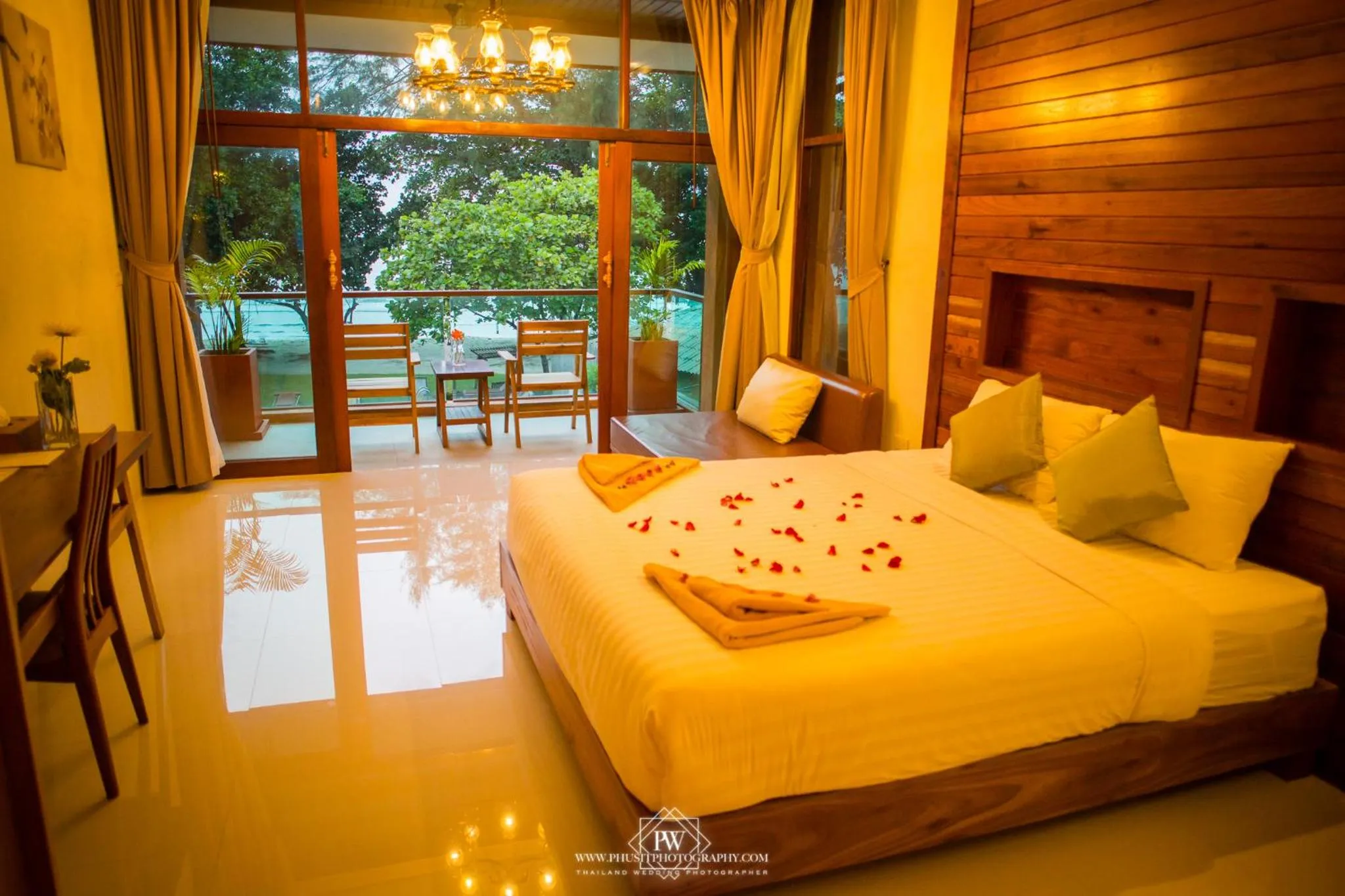 Living room, Bed in Flora I Talay