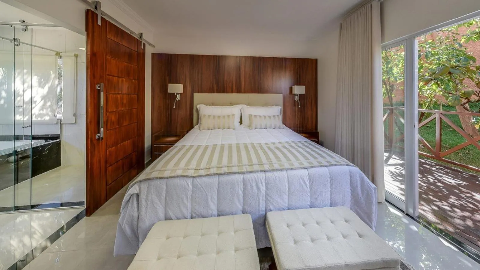 Bed in Ananda Pousada