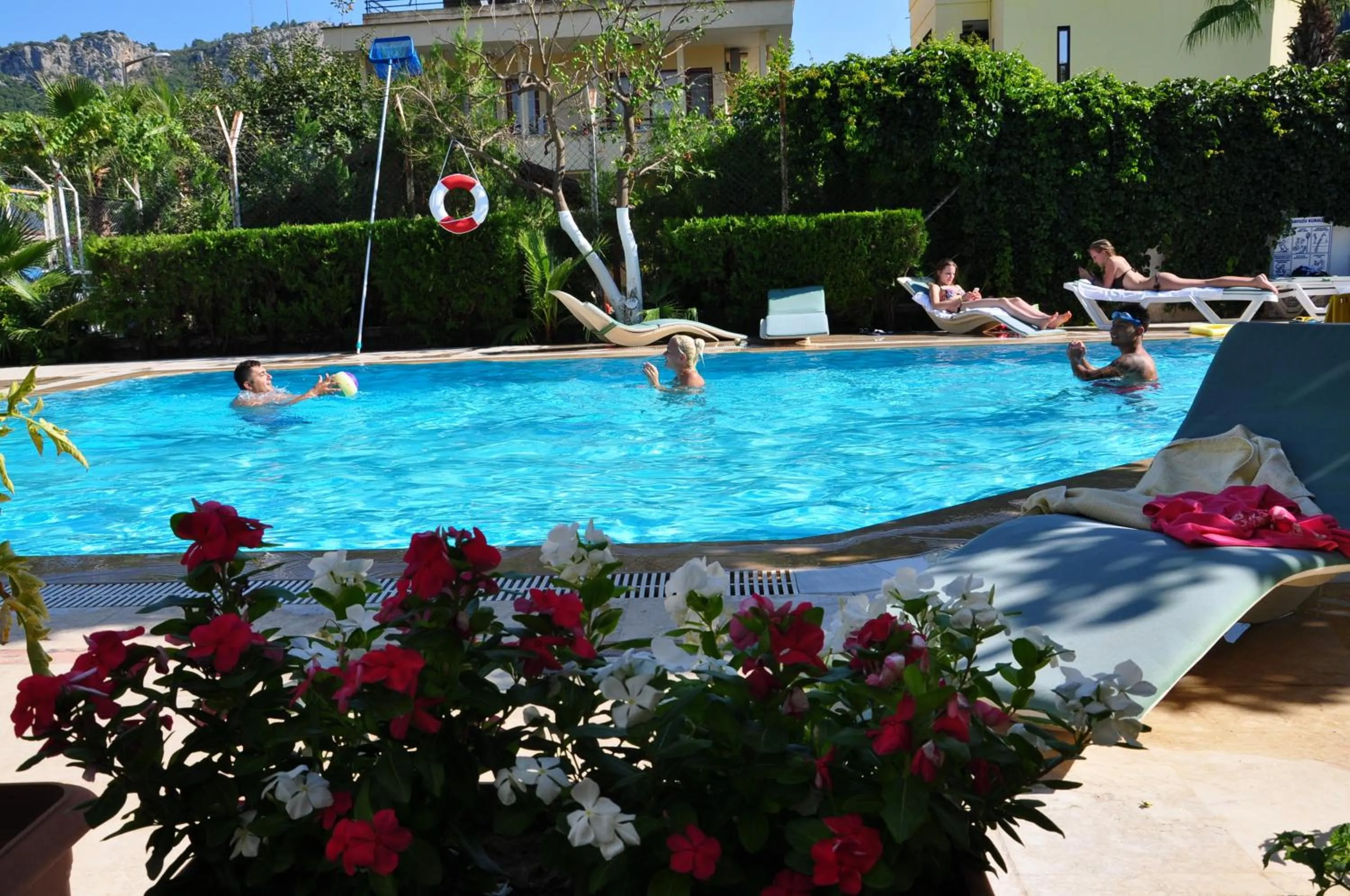 Swimming pool in Tuncer Garden Hotel