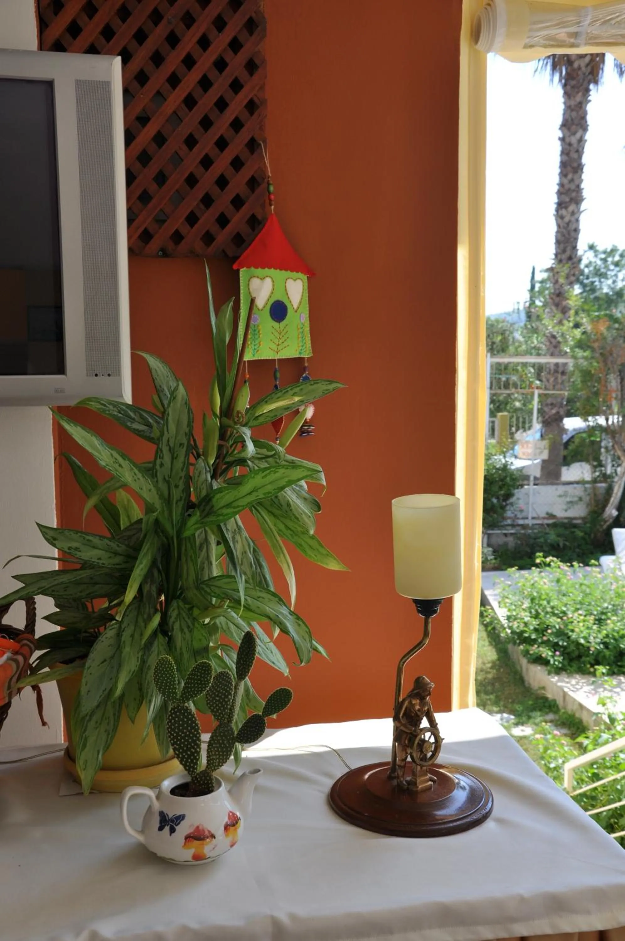 Restaurant/places to eat in Tuncer Garden Hotel