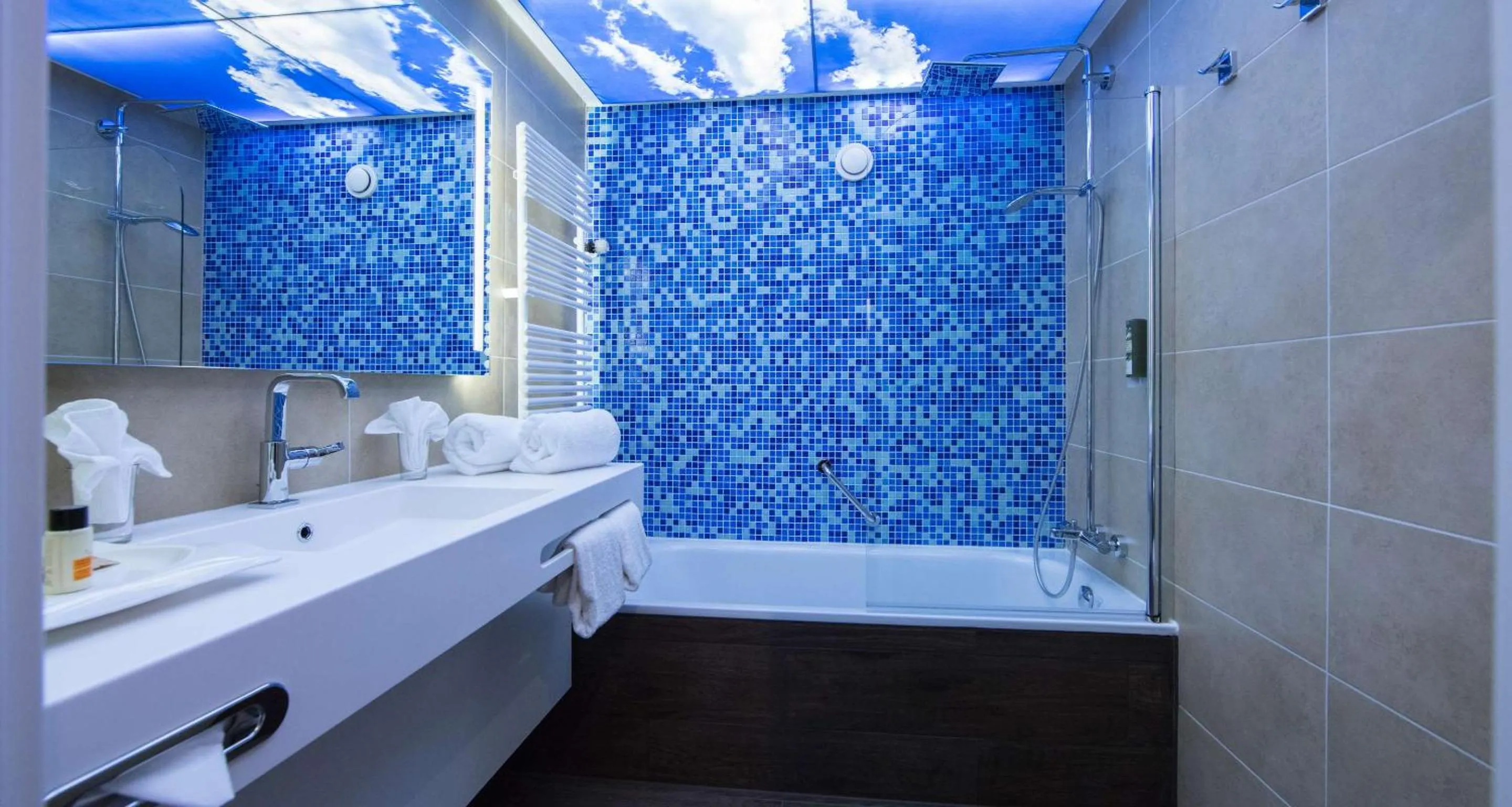 Bedroom in Wellness-& Nationalpark Hotel Schliffkopf, BWSC