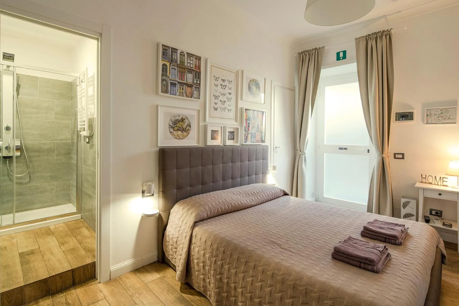 Bed in GARDEN HOUSE - Luxury Guest House - Self check-in only