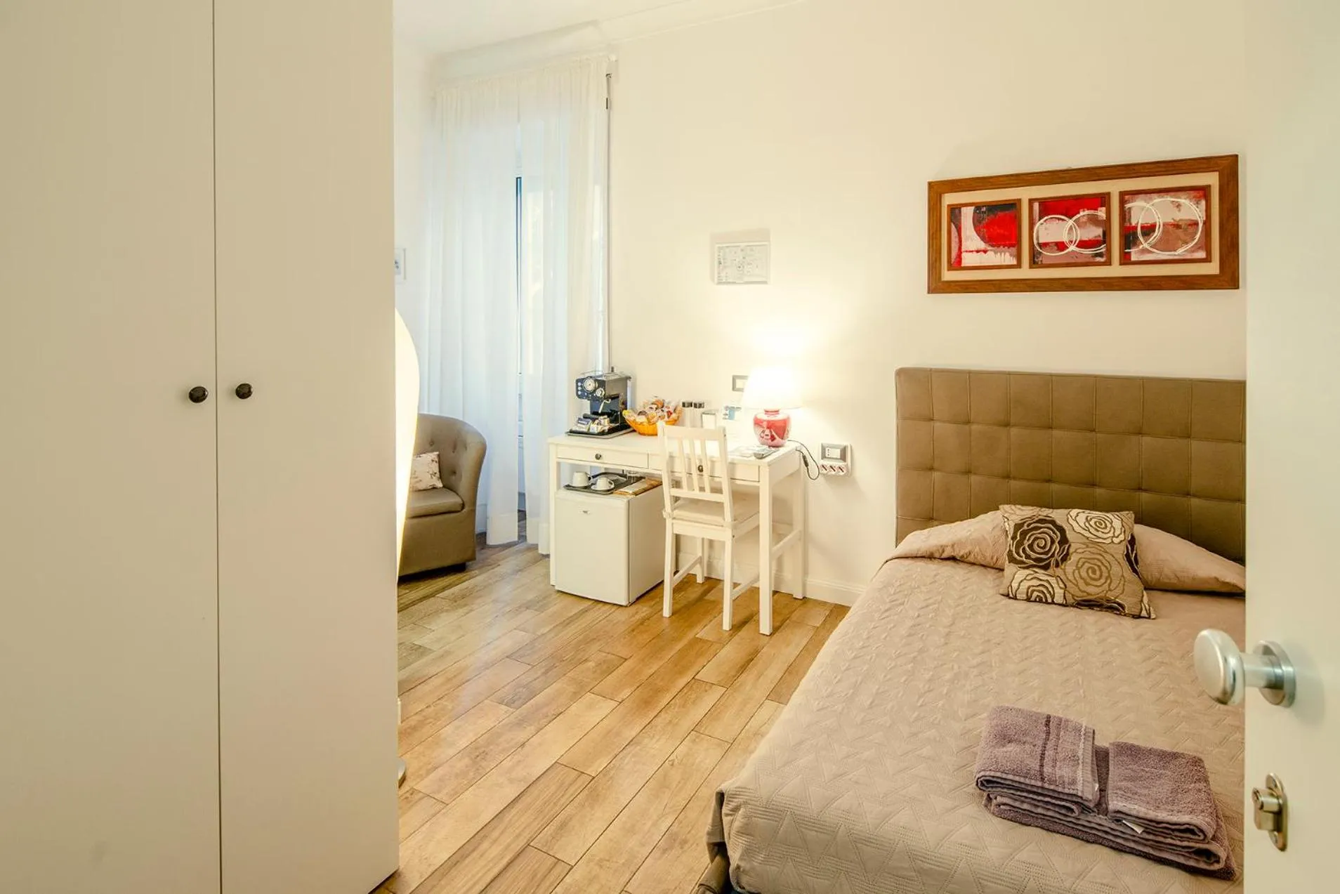 Bed in GARDEN HOUSE - Luxury Guest House - Self check-in only