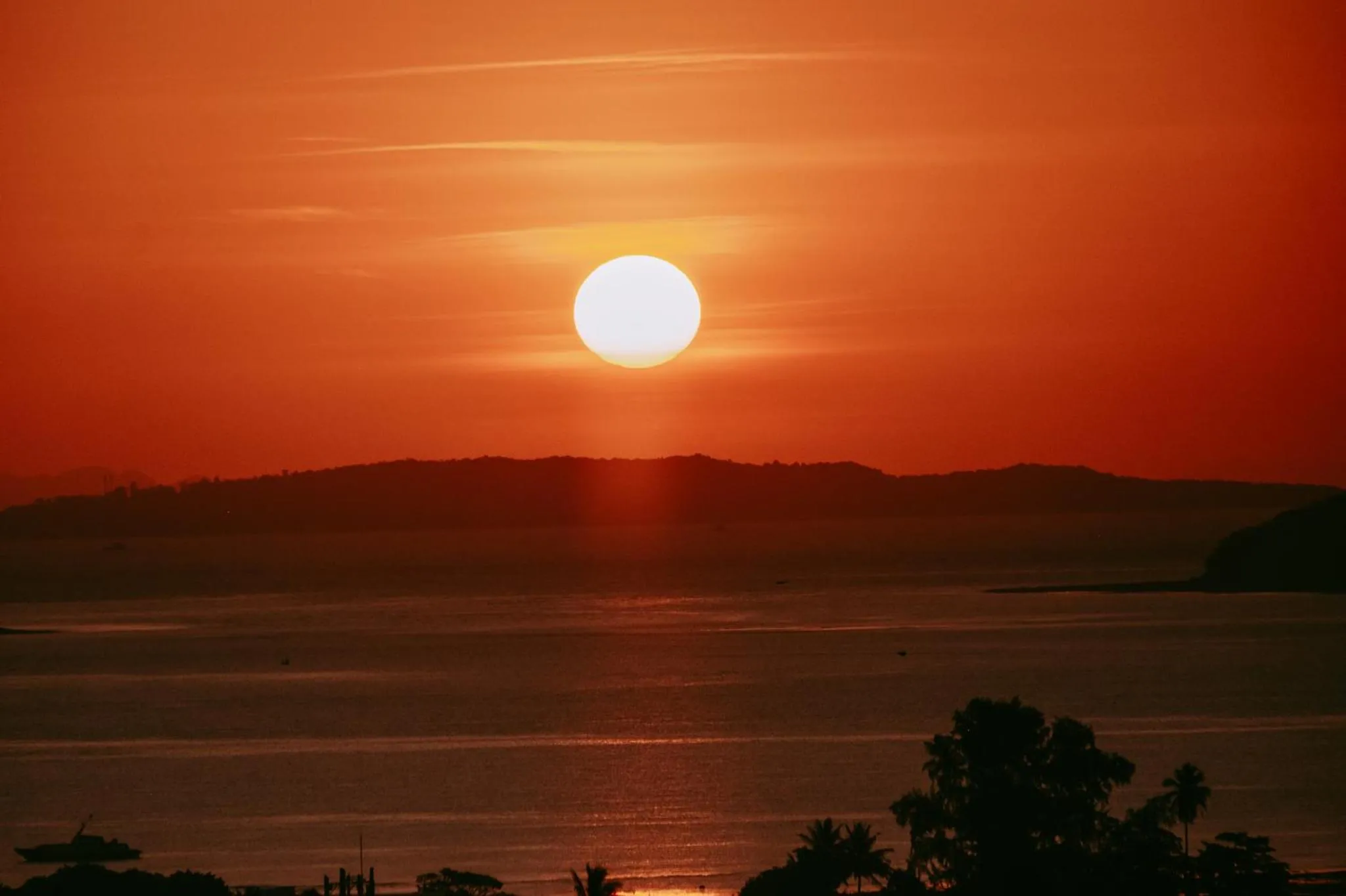 Sunrise in The View Rawada Phuket