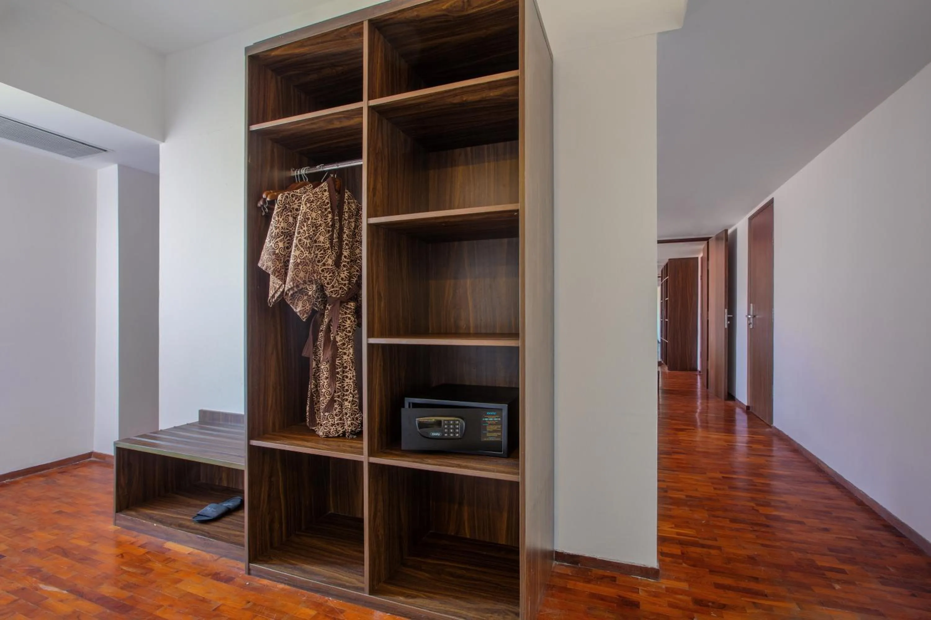 safe in The Bene Hotel