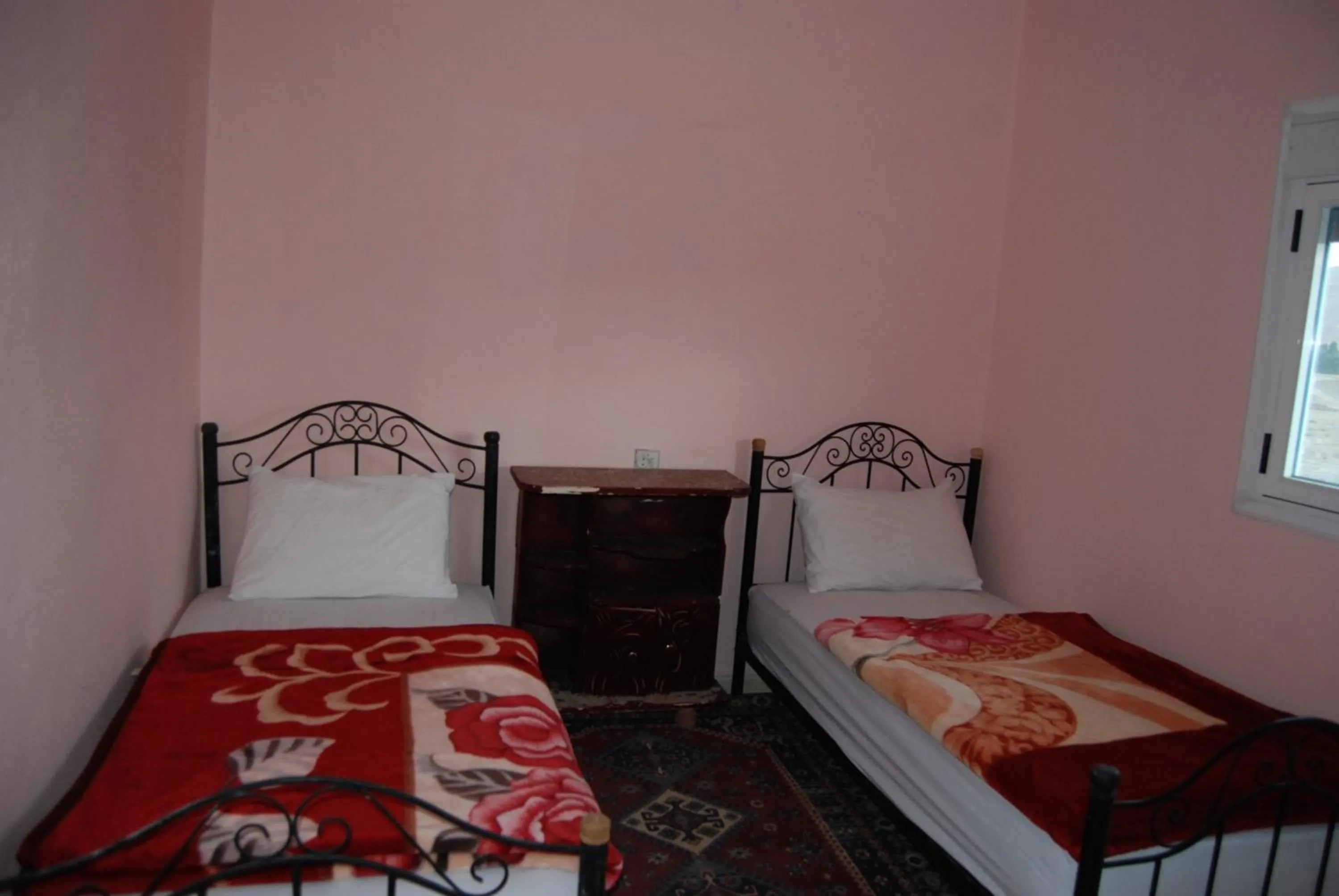 Bed in Auberge Tafilalt Bouzmou Bouzmou