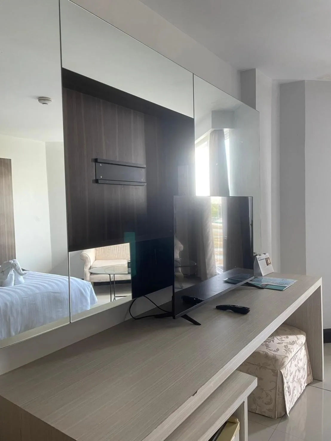 Bed in Suntara Wellness Resort & Hotel