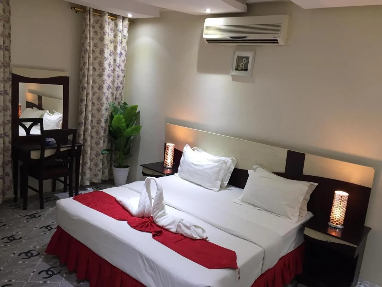 Bed in Merfal Hotel Apartments Al Taawan