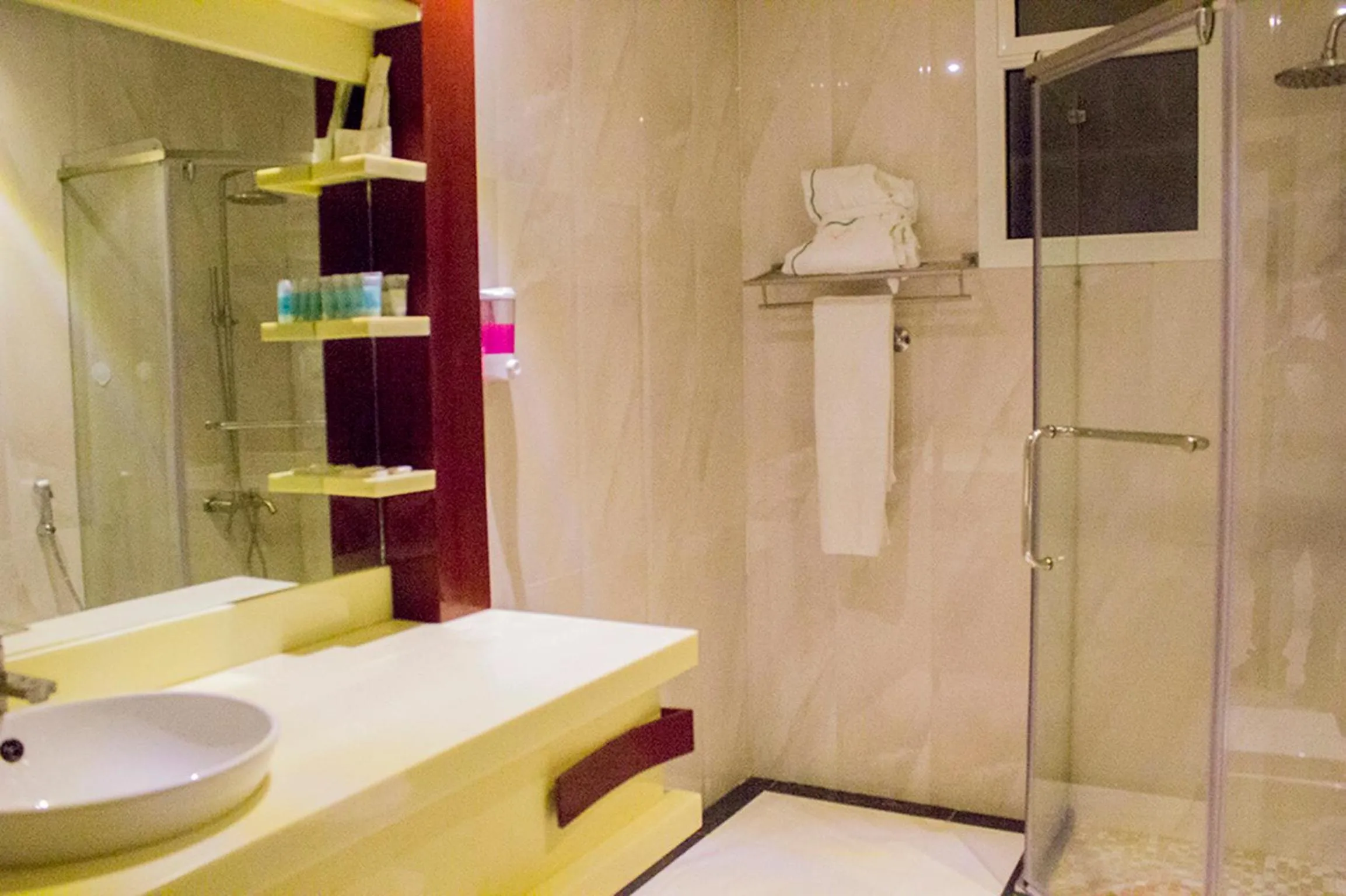 Shower in Merfal Hotel Apartments Al Taawan
