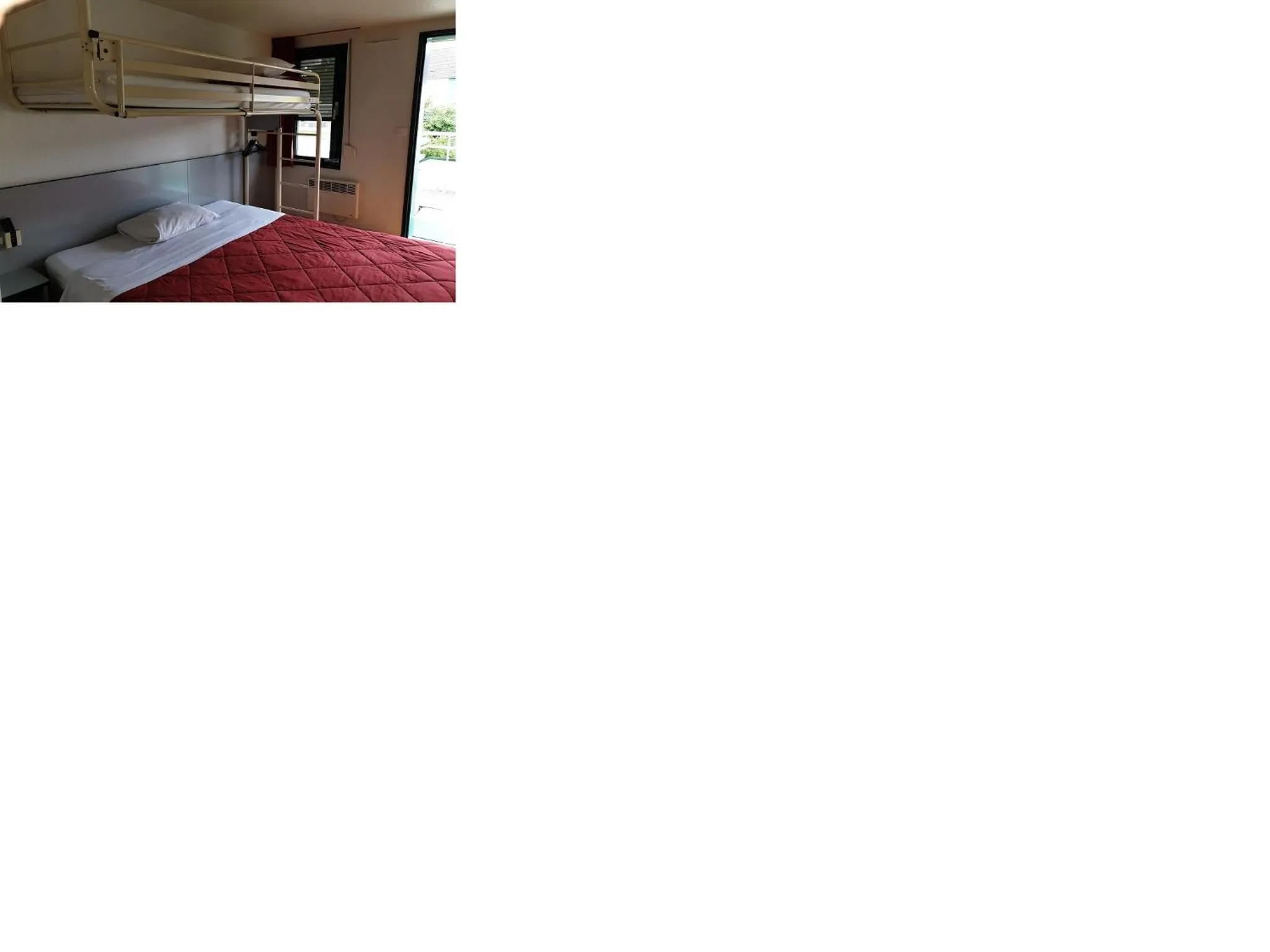 Bedroom in Premiere Classe Limoges Nord