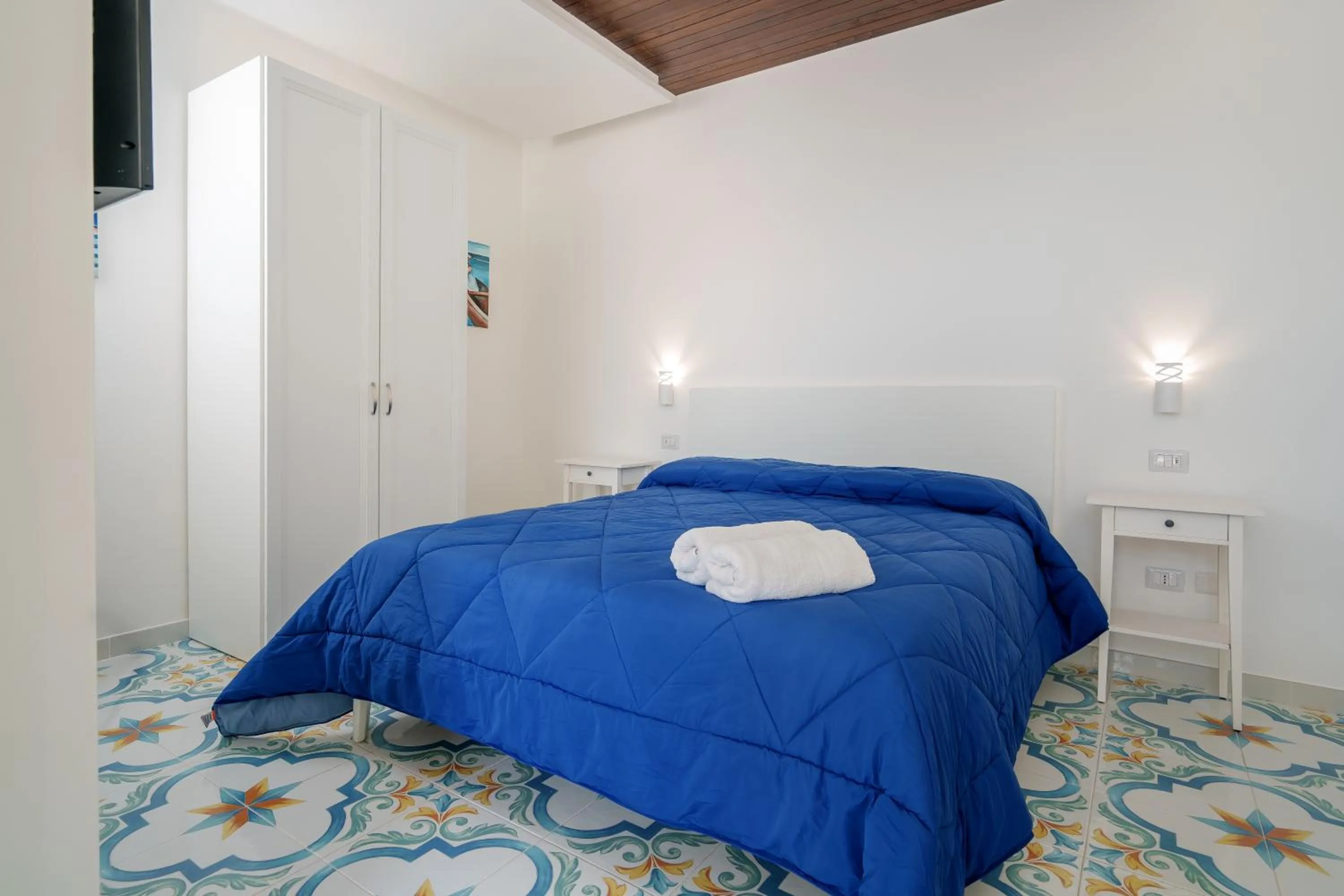 Photo of the whole room, Bed in Villa Prota