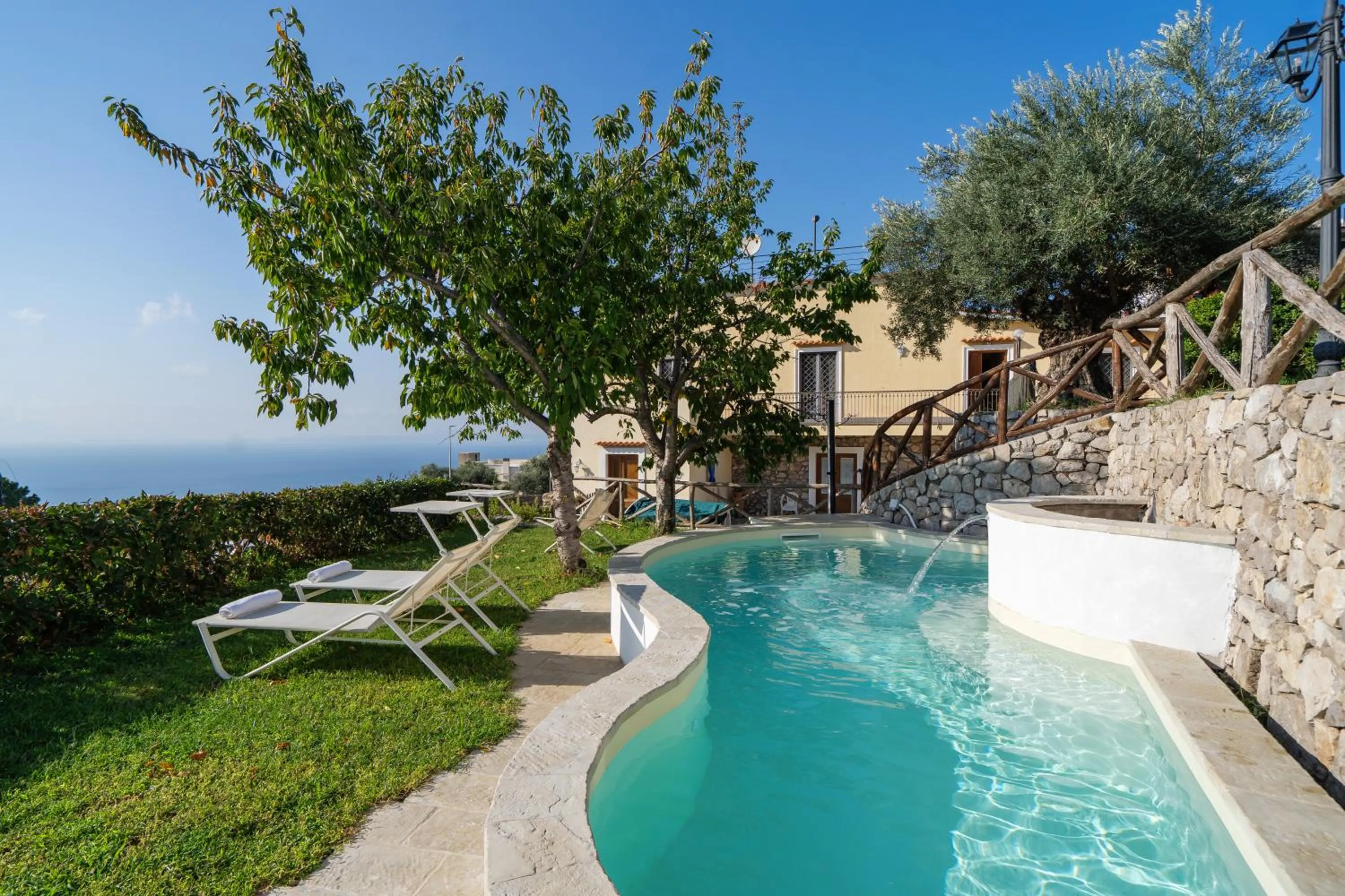 Property building in Villa Prota