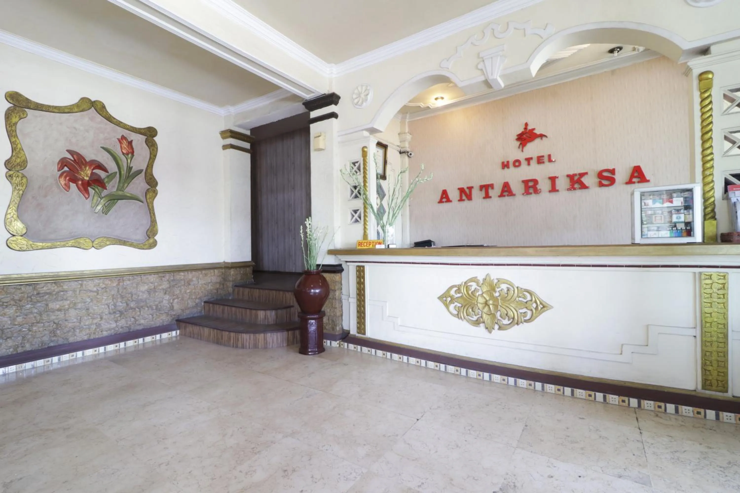Lobby or reception in Hotel Antariksa