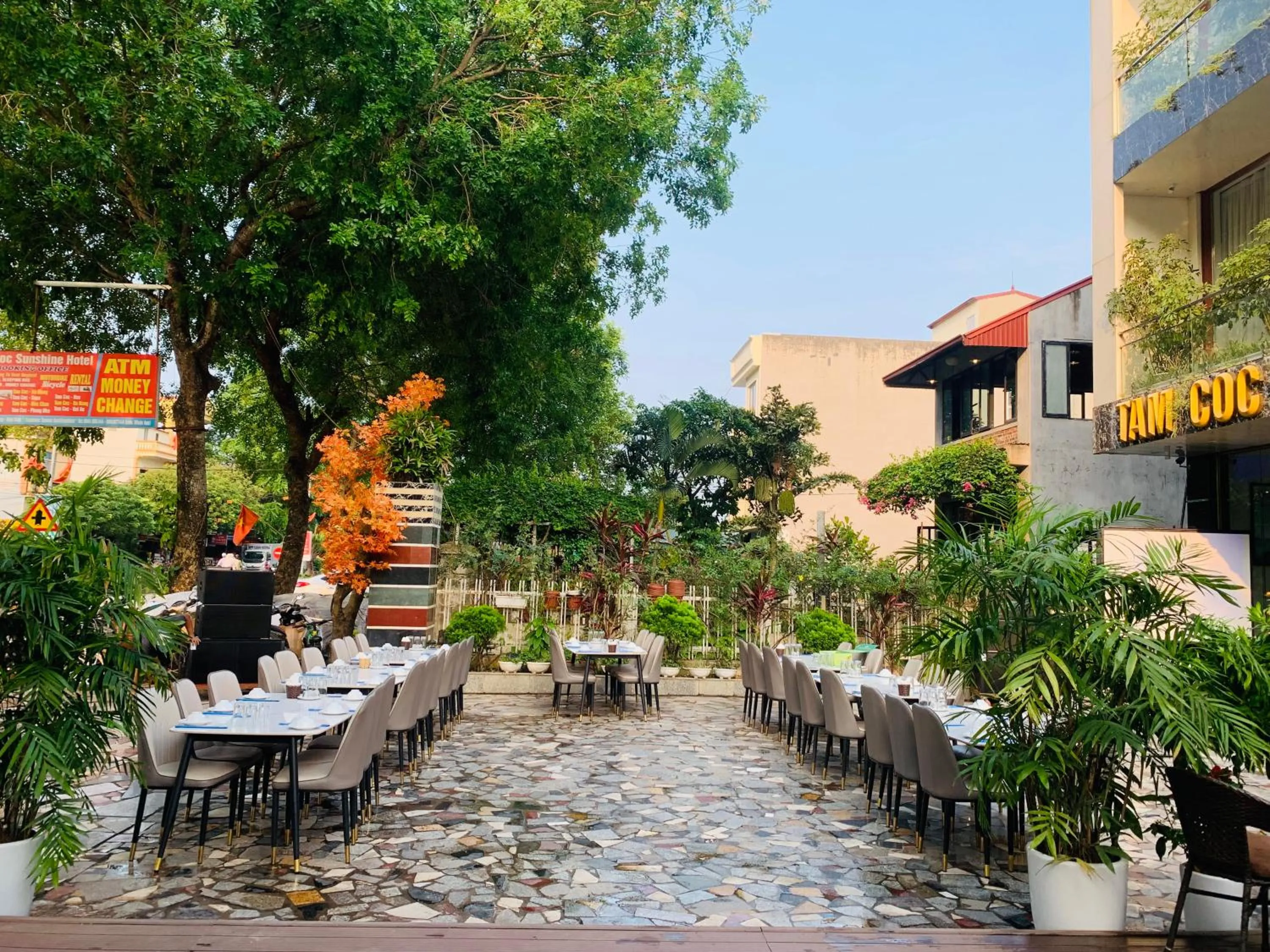 Day in TAM COC SUNSHINE HOTEL